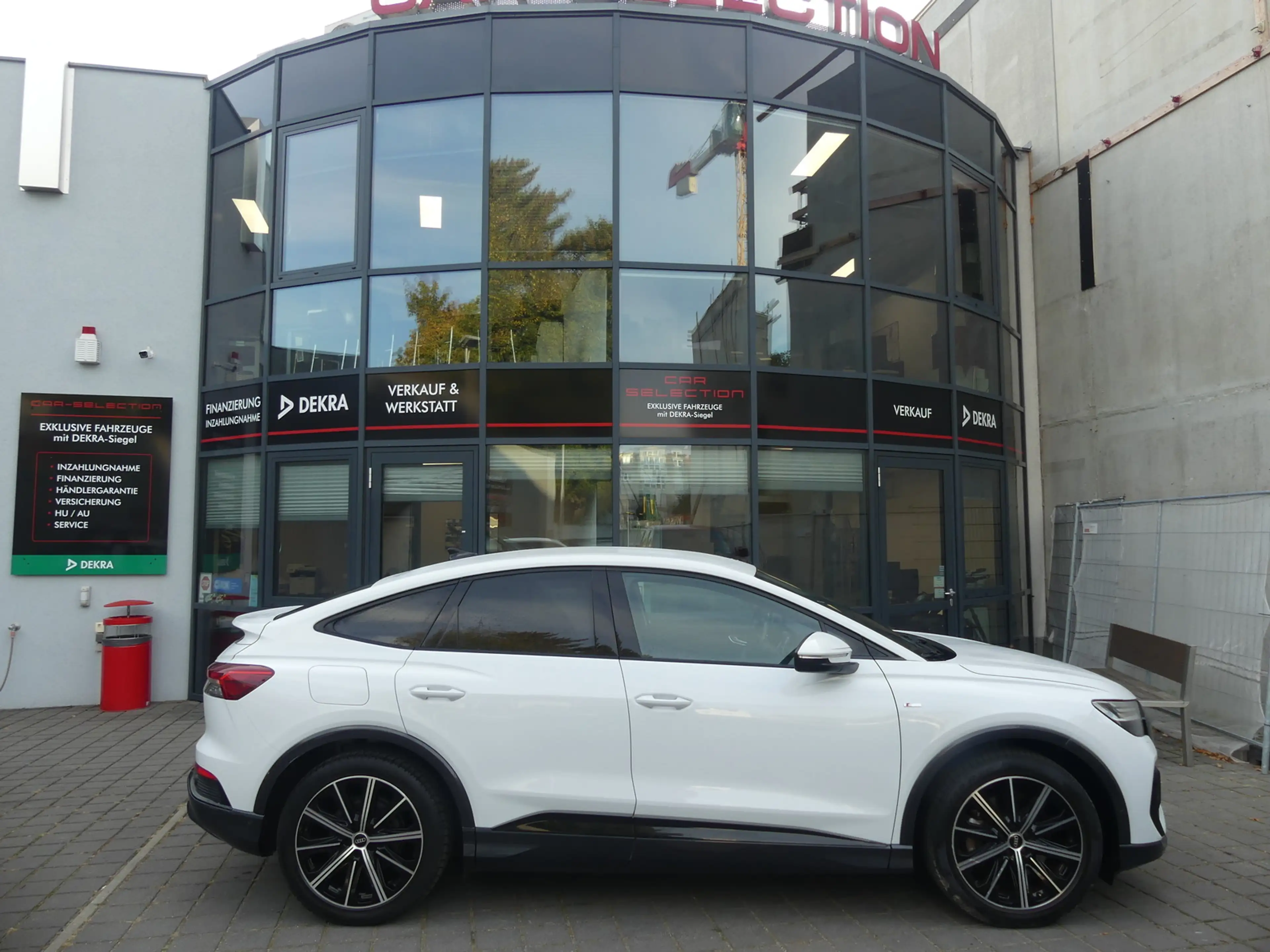 Audi Q4 e-tron Sportback 40 MATRIX/HEADUP/KAM/ACC — photo 3