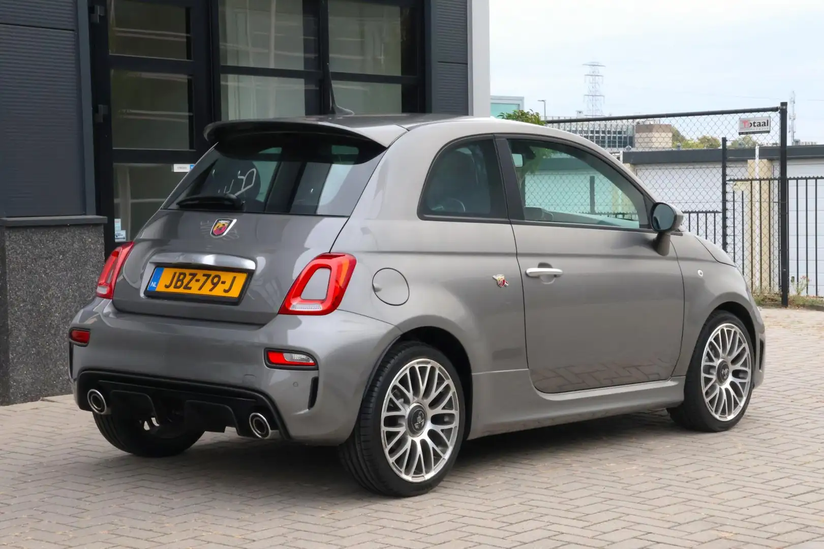 Fiat 500 Abarth 1.4 T-Jet Abarth 595 | GRIGIO | 145 PK | FACELIFT! Grijs - 2