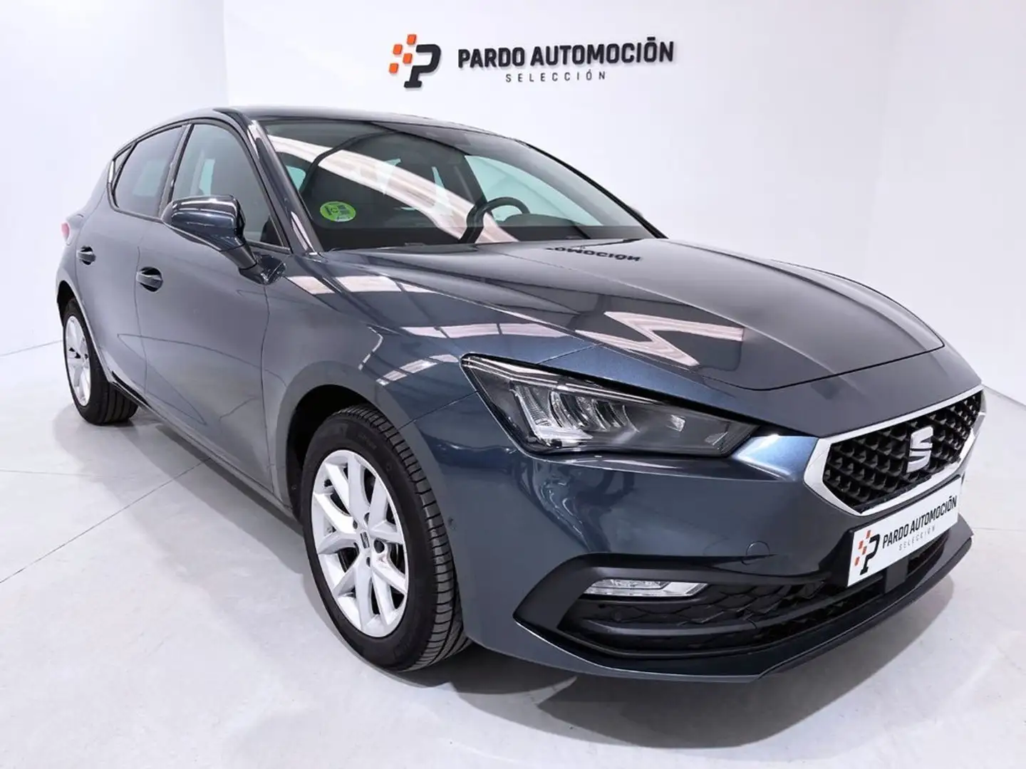 SEAT Leon 2.0TDI S&S Style XS 115 Gris - 1