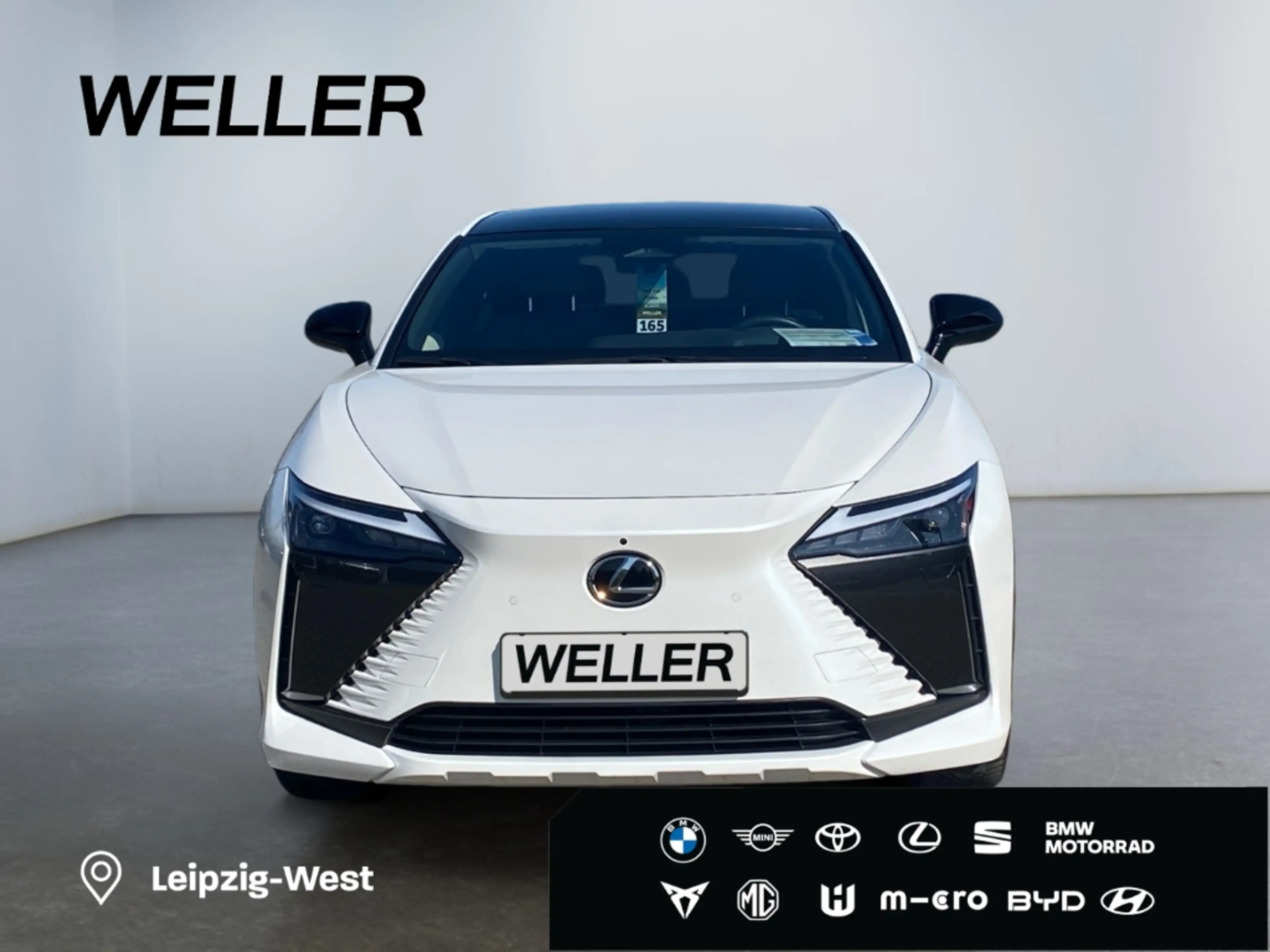 Lexus RZ 450e Luxury Paket *Allrad*20Zoll*Pano dimmbar* — photo 2
