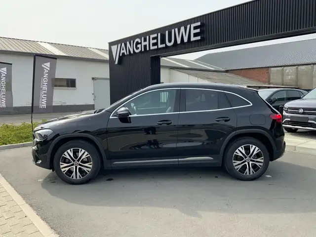 Mercedes-Benz GLA 200 d 4-Matic Luxury Line distroniek 360°camera