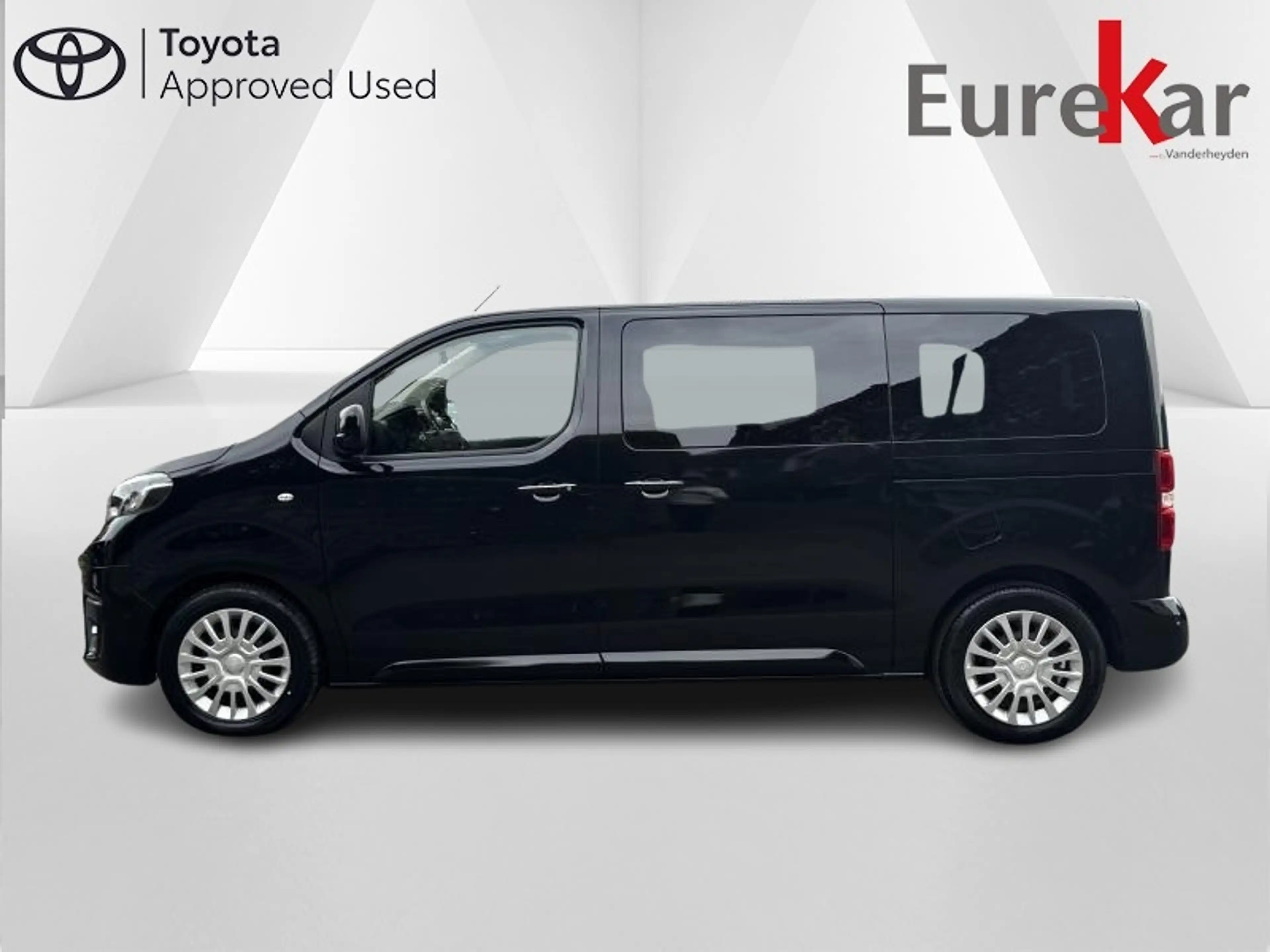 Toyota Verso MPV 8 PLACES — photo 2