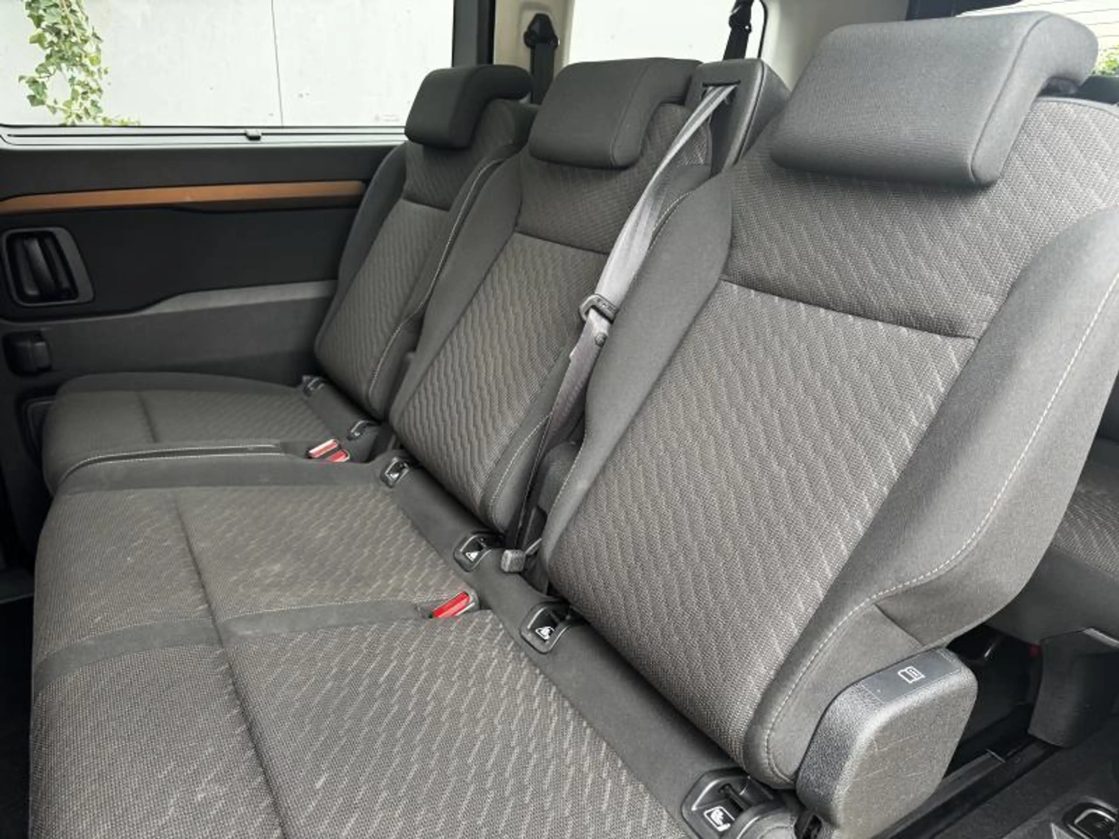 Toyota Verso MPV 8 PLACES — photo 15