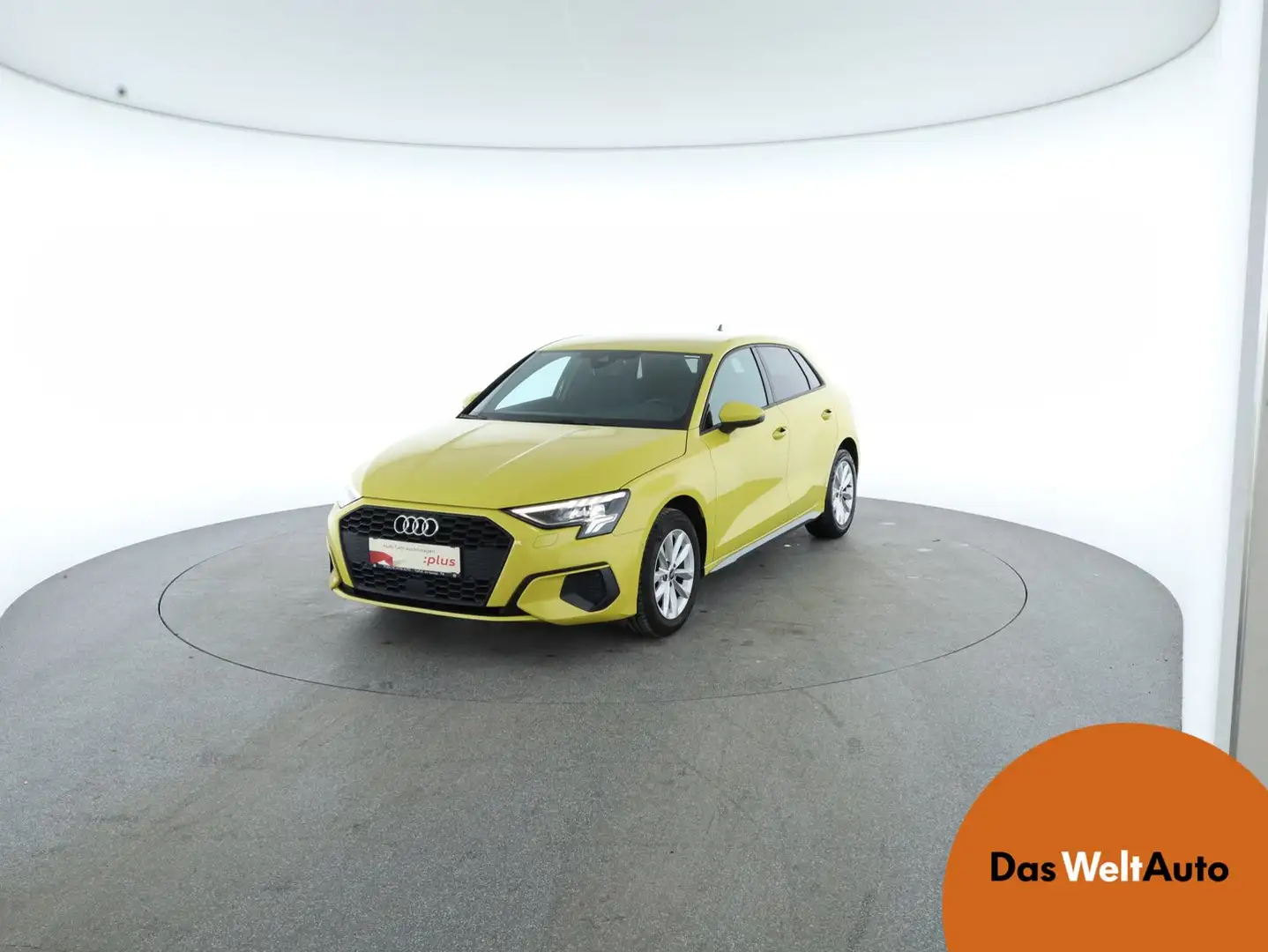Audi A3 30 TFSI intense Amarillo - 1