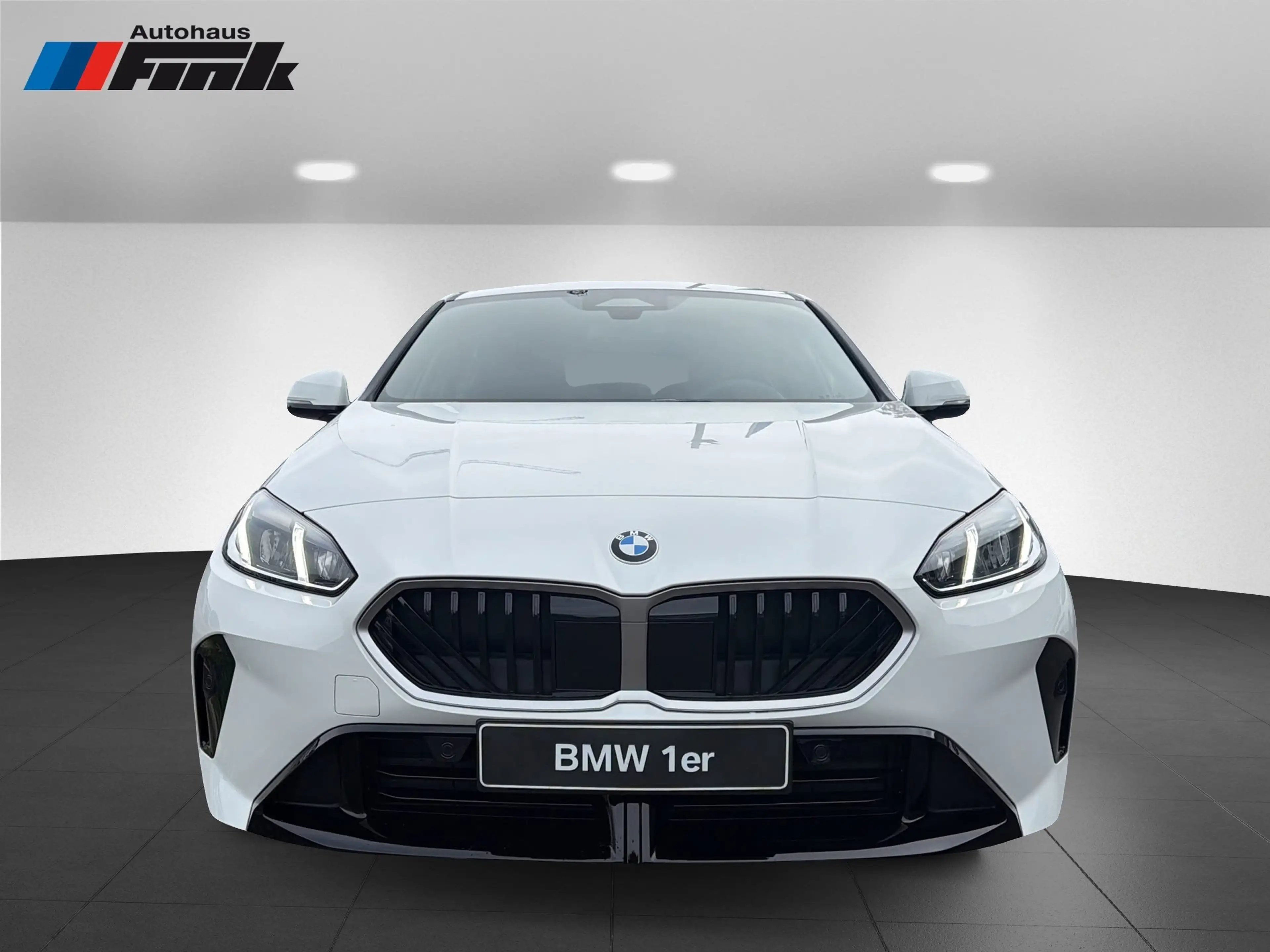 BMW 120 — photo 2