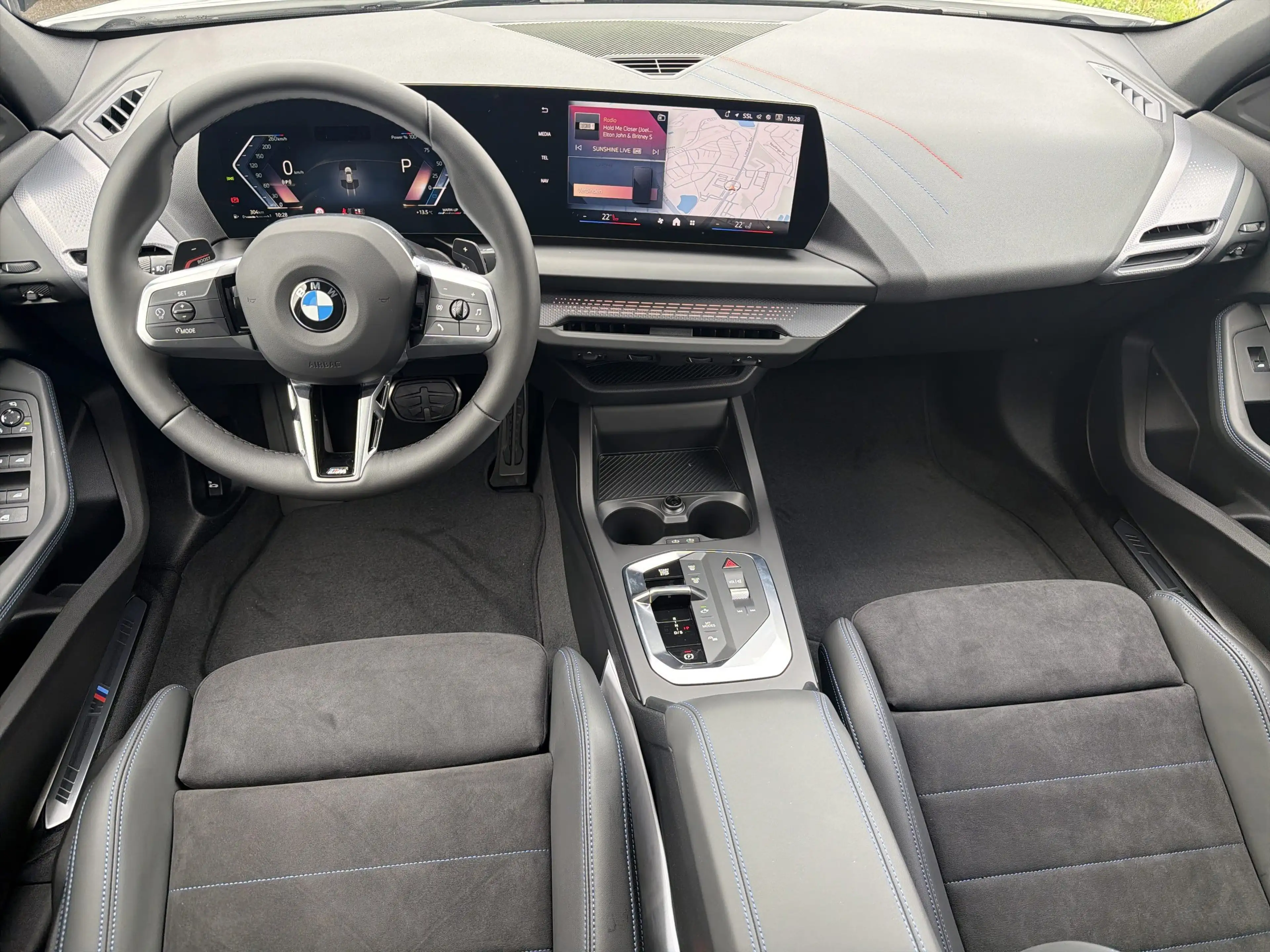BMW 120 — photo 11