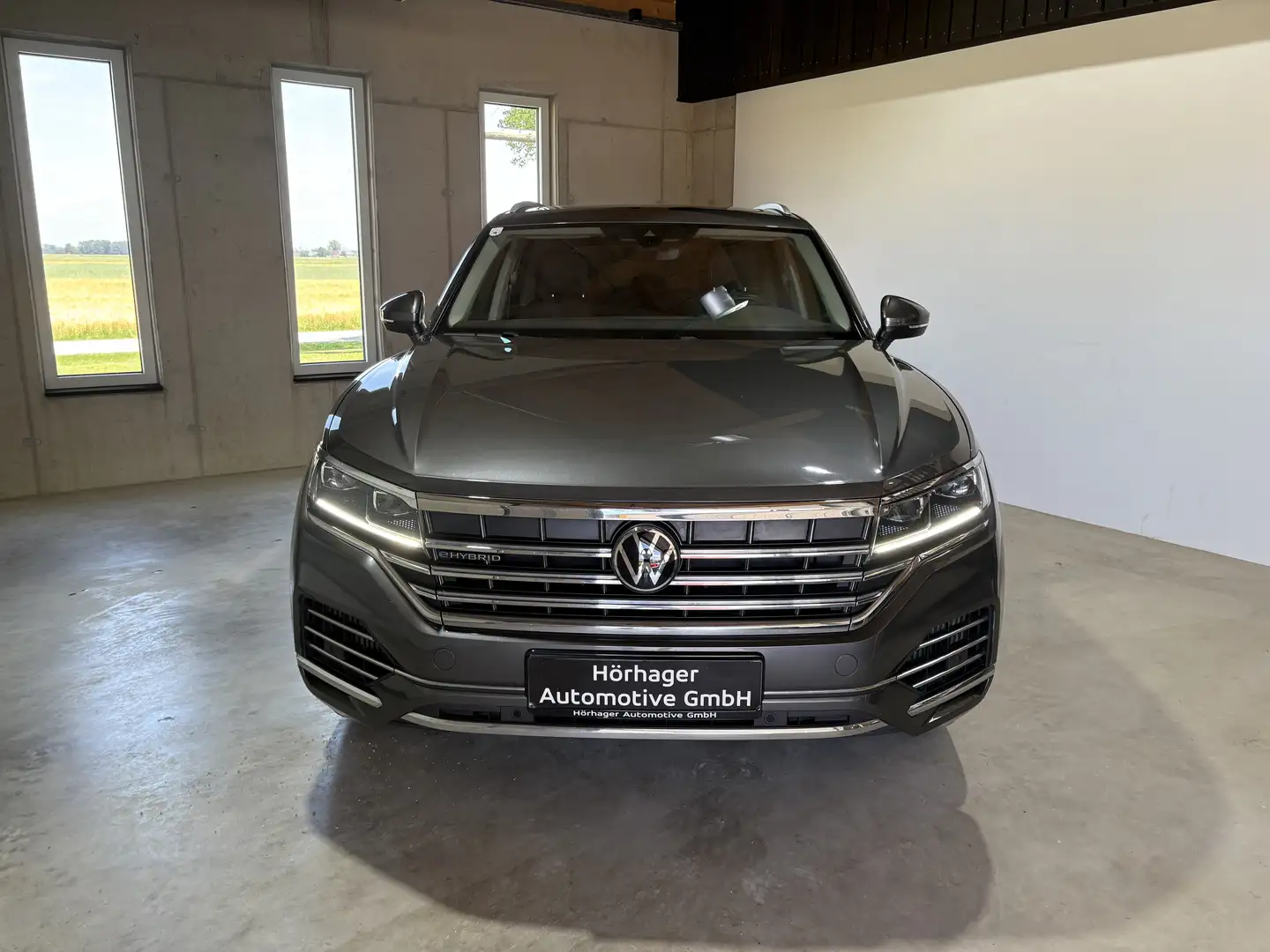 Volkswagen Touareg Elegance 4Motion eHybrid*8-fach*Neuwertig*Pano*AHK Grau - 1