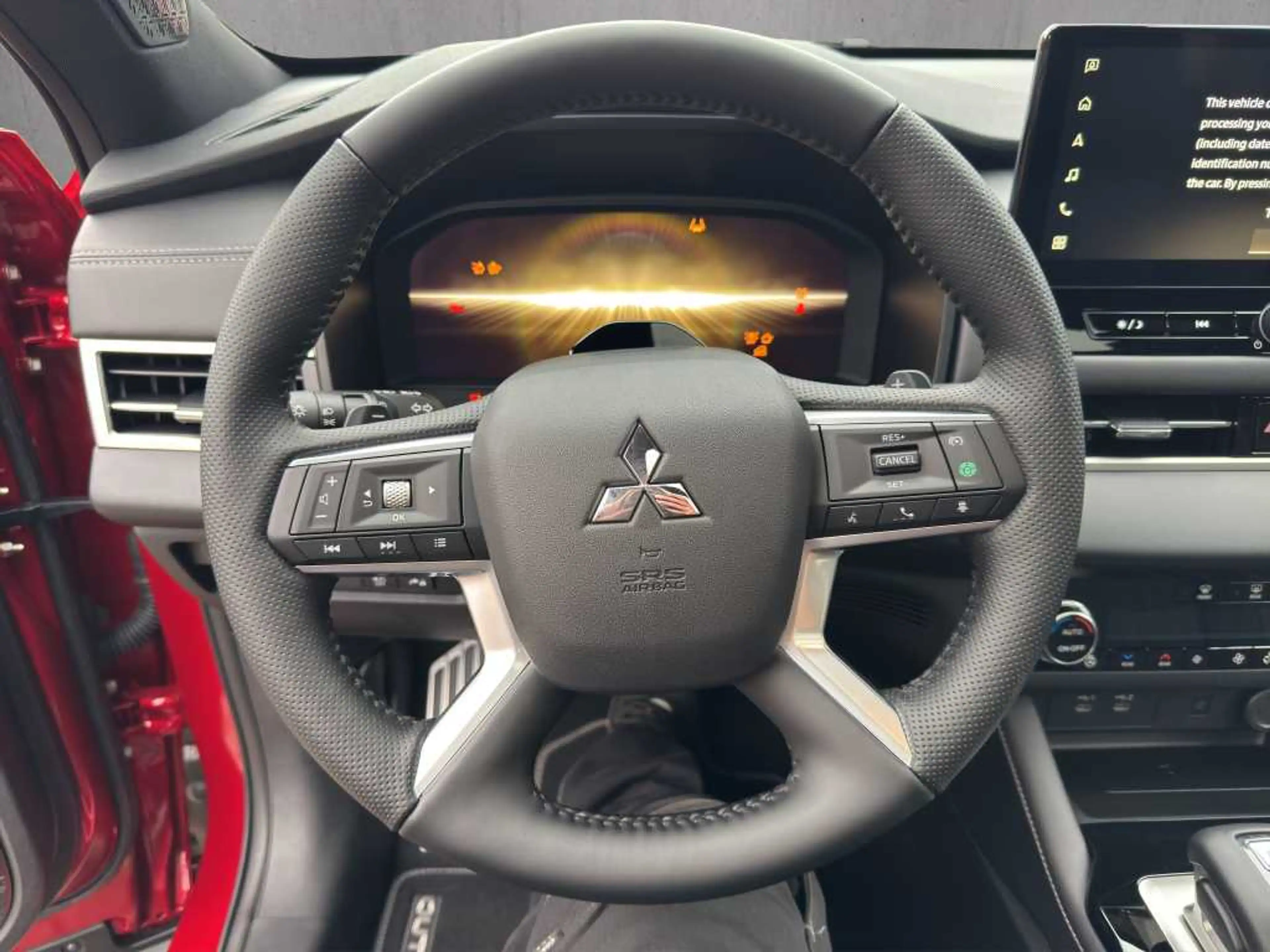 Mitsubishi Outlander 2.4L PHEV Diamant TOP 2Farb — photo 10