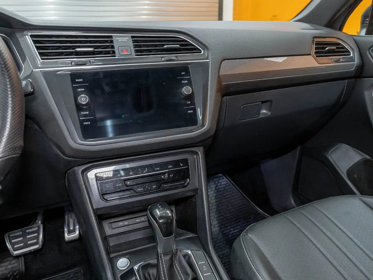 Volkswagen Tiguan снимка Volkswagen Tiguan