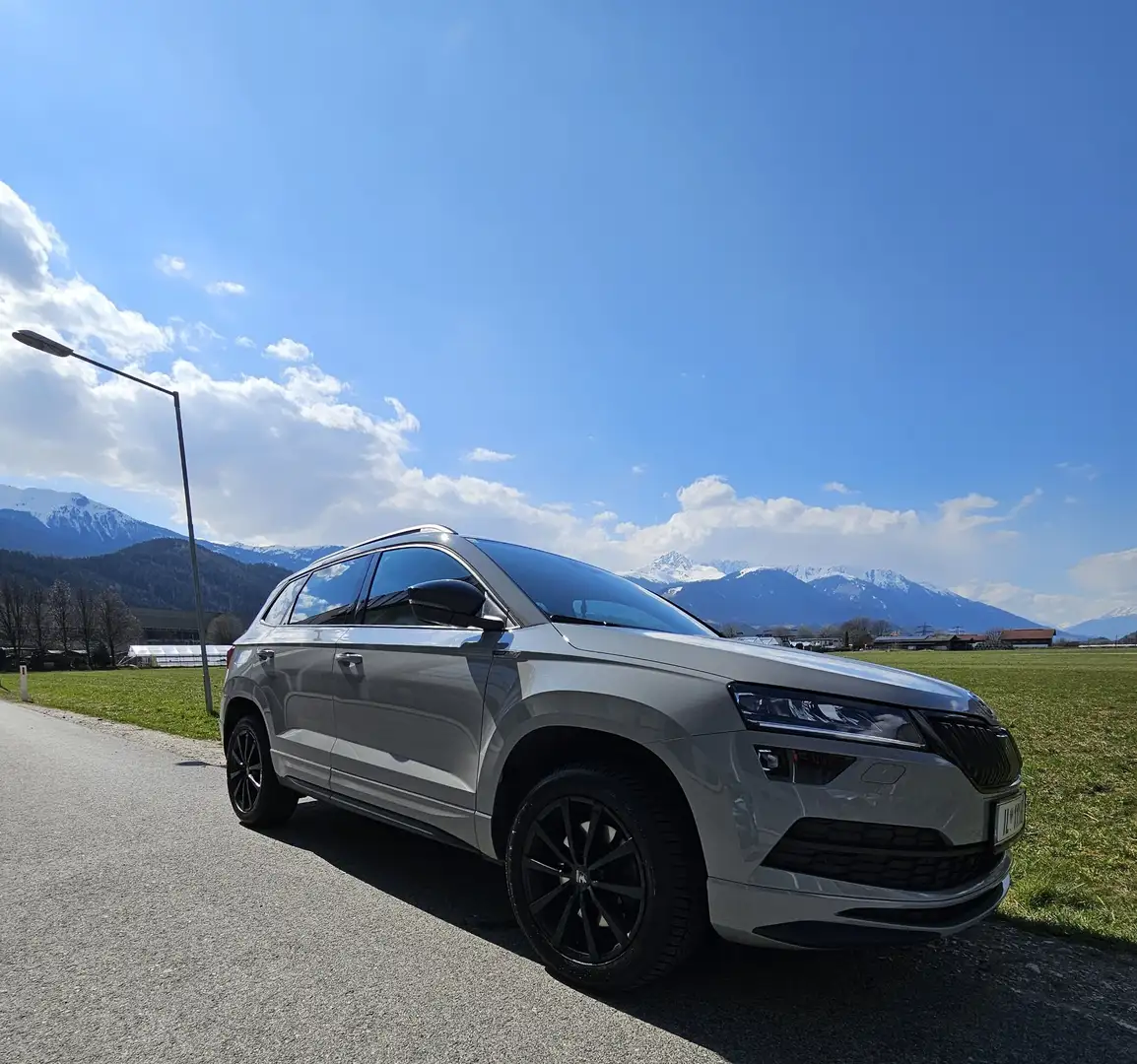 Skoda Karoq 1,6 TDI Sportline Grau - 1