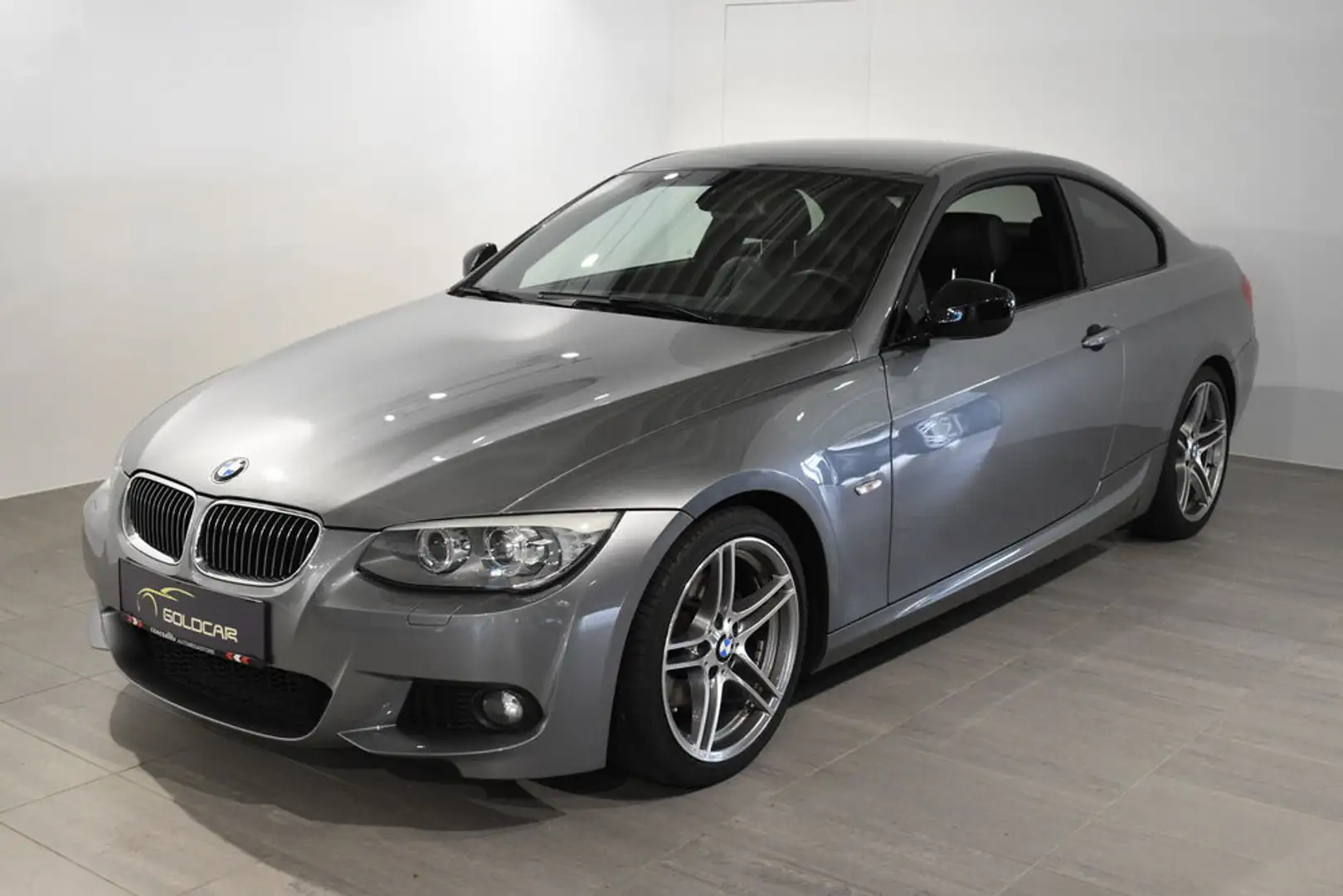BMW 320 d Coupé Österreich-Paket Gris - 2