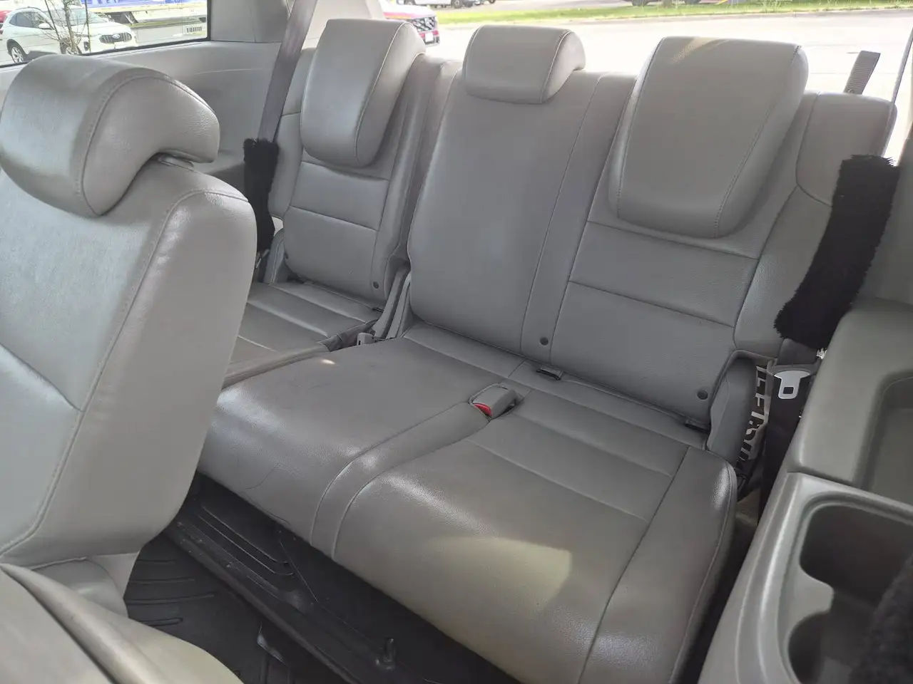 Honda Odyssey снимка Honda Odyssey