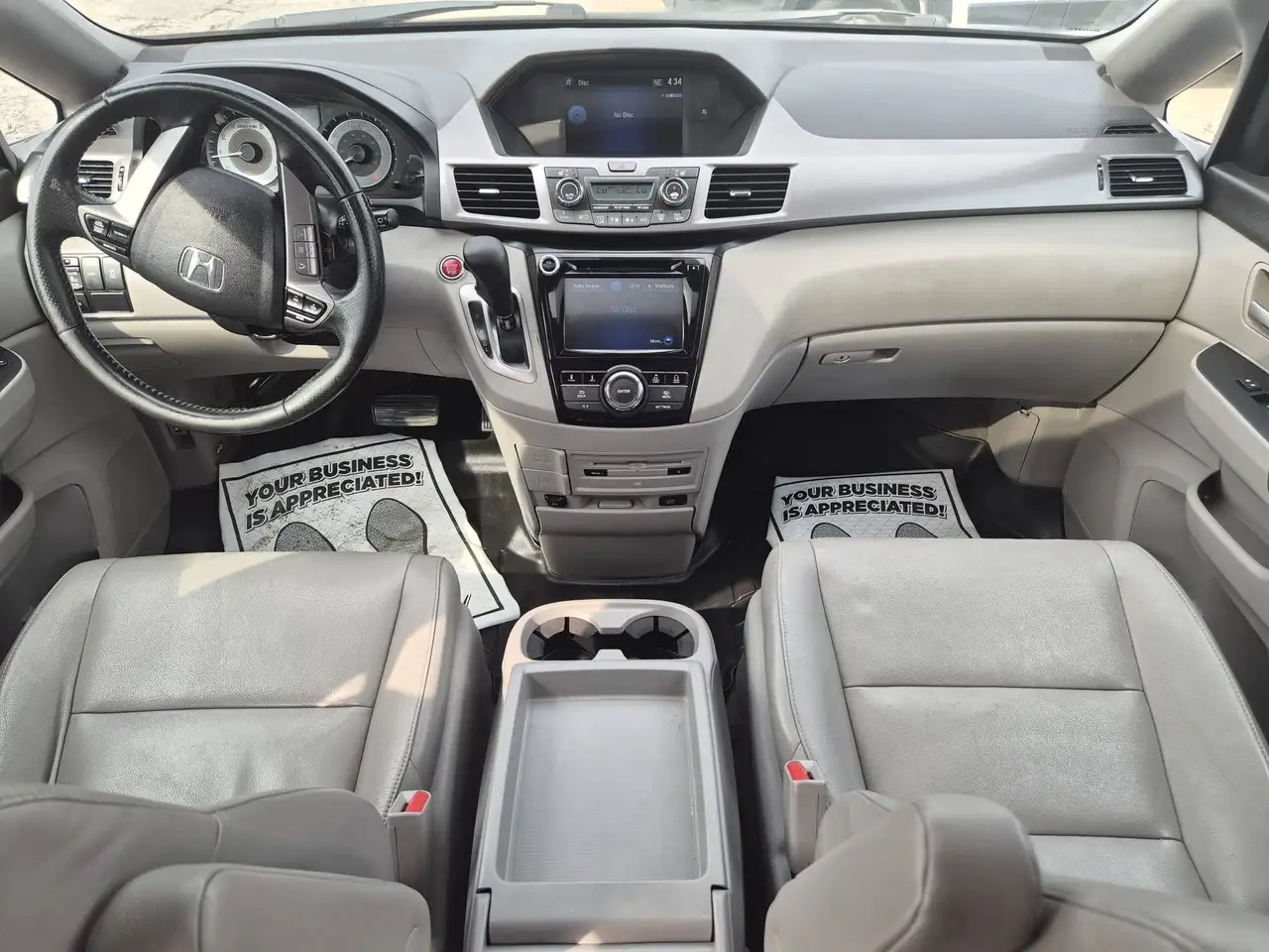 Honda Odyssey снимка Honda Odyssey