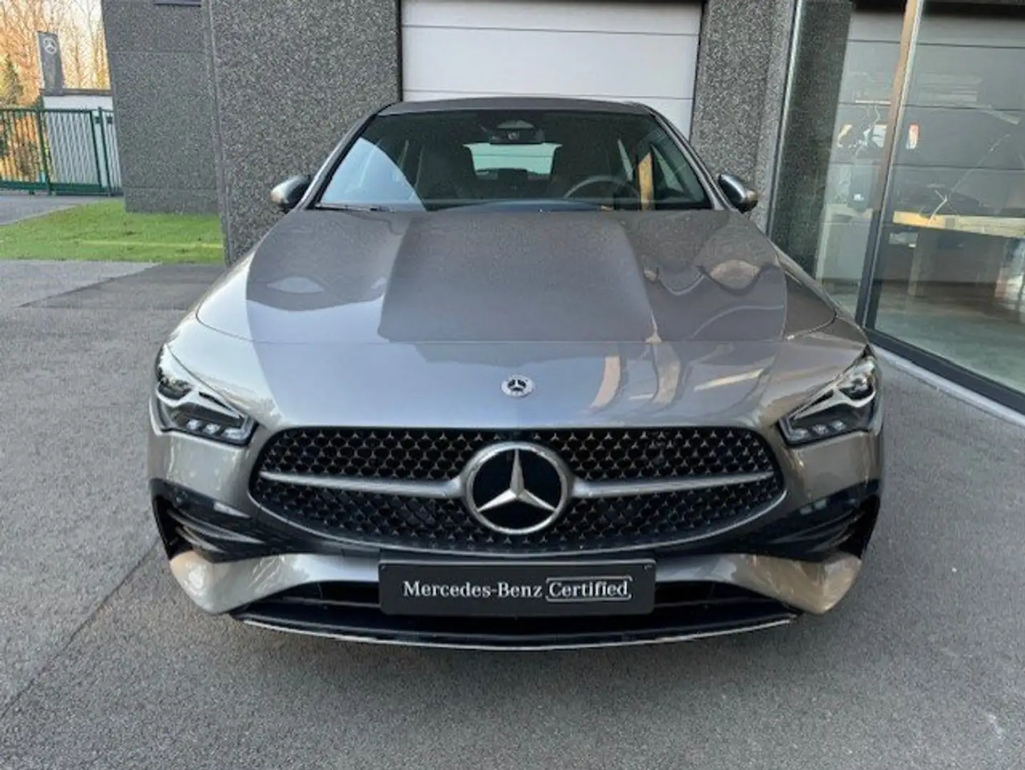 Mercedes-Benz CLA 180 SB FACELIFT - AMG-LED-SFEERVERLICHTING-CARPLAY Grijs - 2