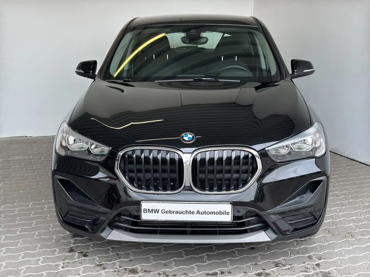 BMW X1 sDrive18d Advantage Navi.ParkAss.Tempo.MFL.SH Noir - 1
