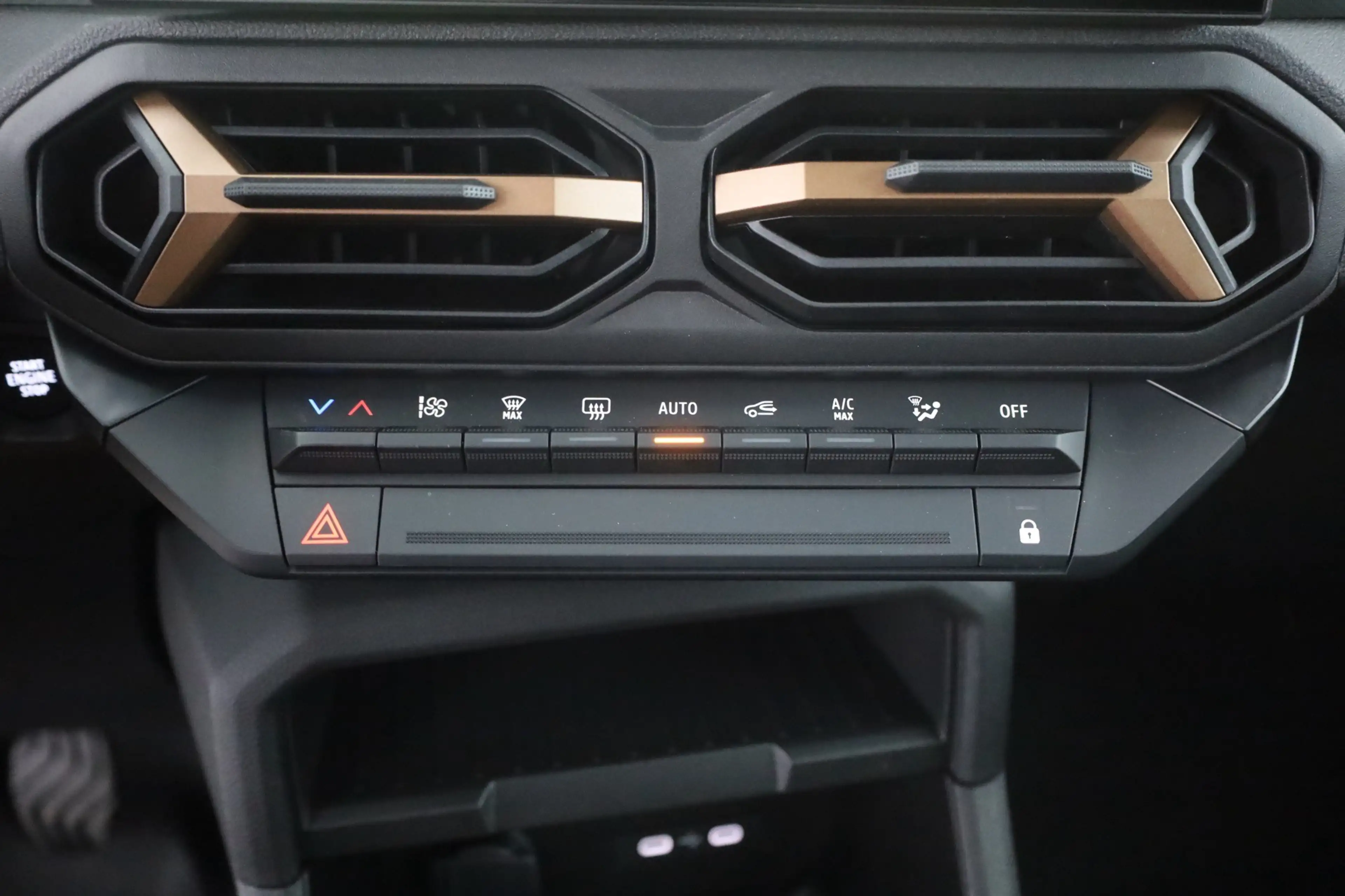 Dacia Duster Extreme TCe 130 LED Kamera Tempomat — photo 12