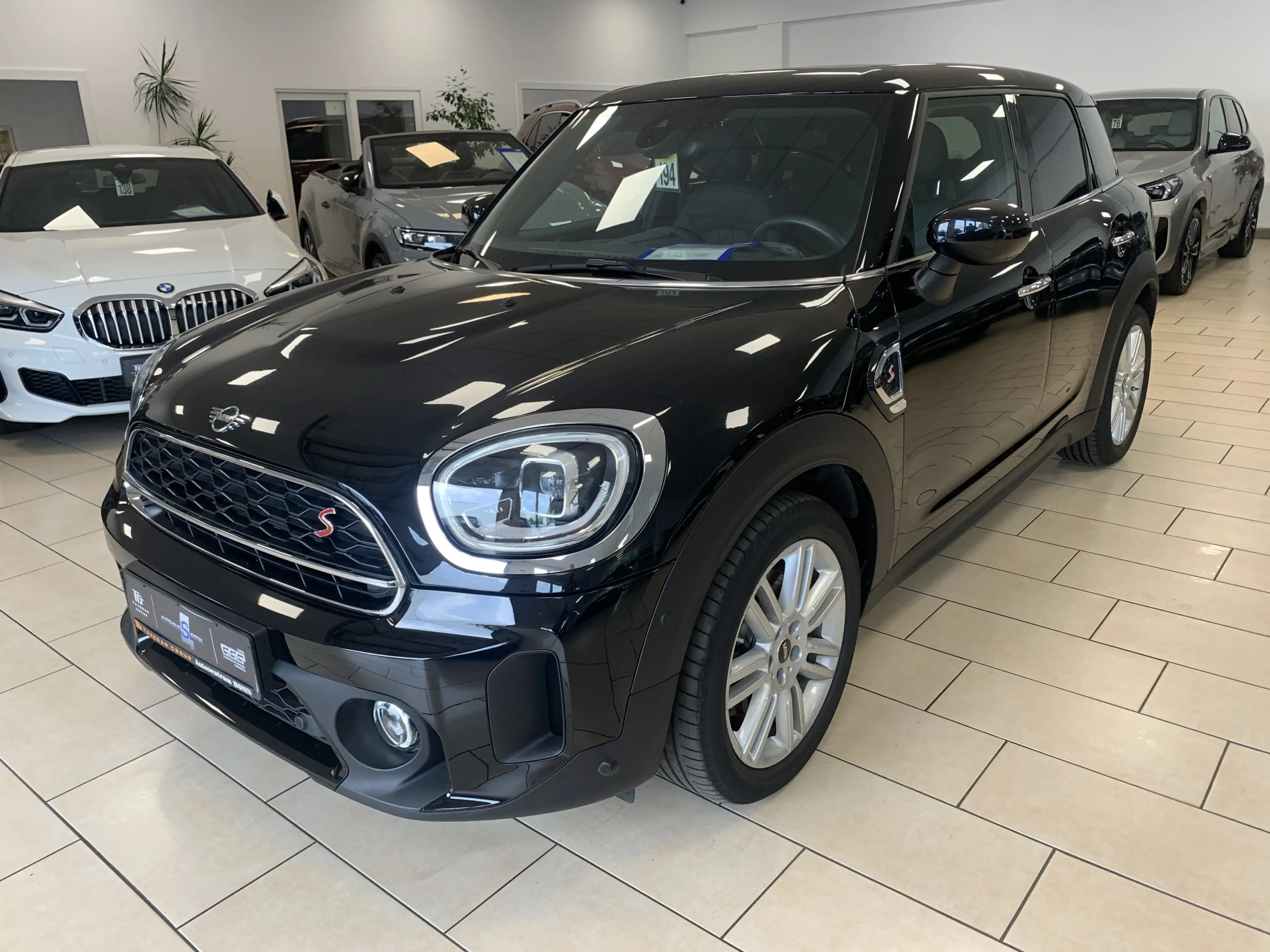 MINI Cooper SD Countryman Pano*R-Cam*Leder*CarPlay*1H