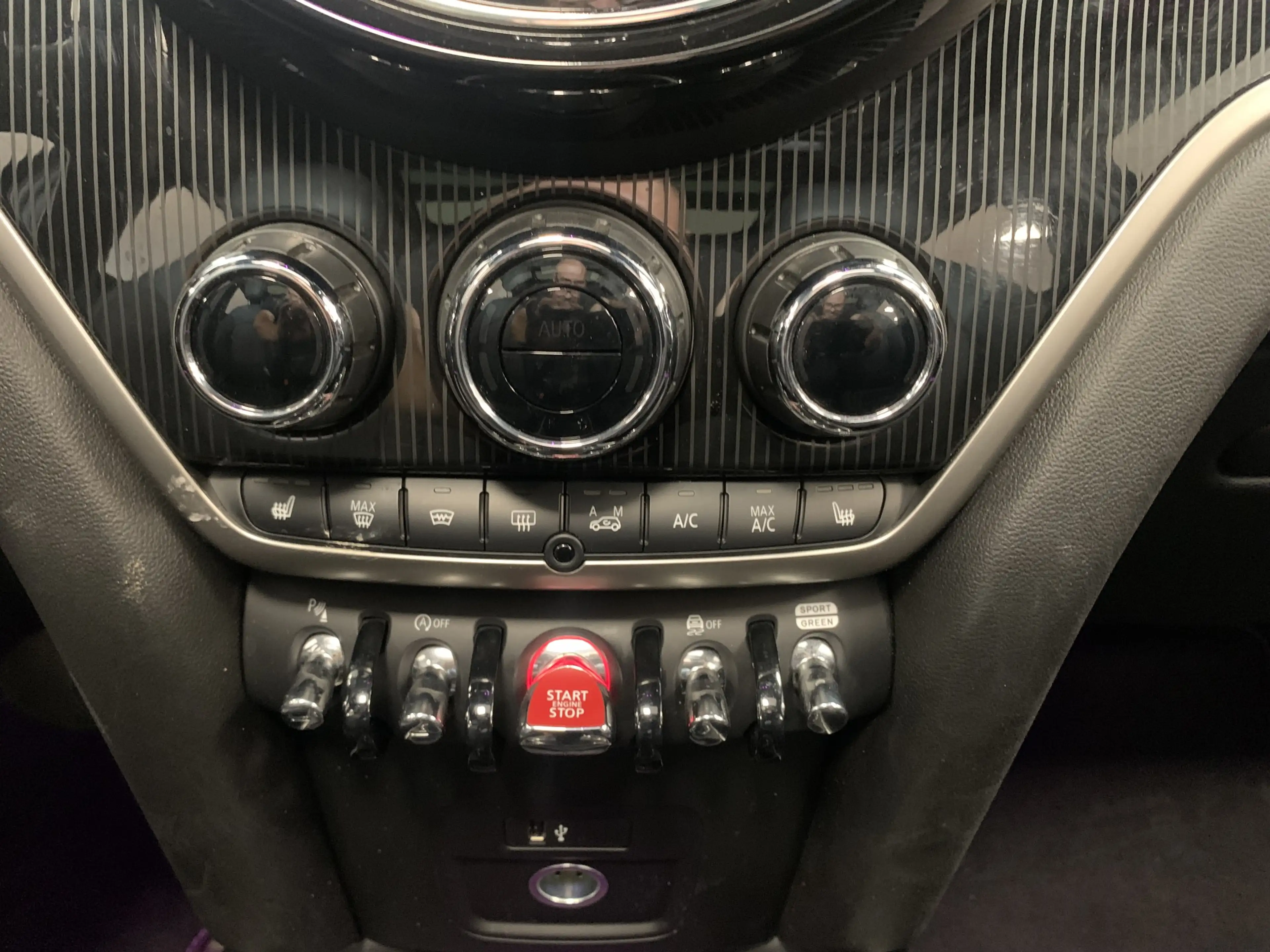 MINI Cooper SD Countryman Pano*R-Cam*Leder*CarPlay*1H — photo 14