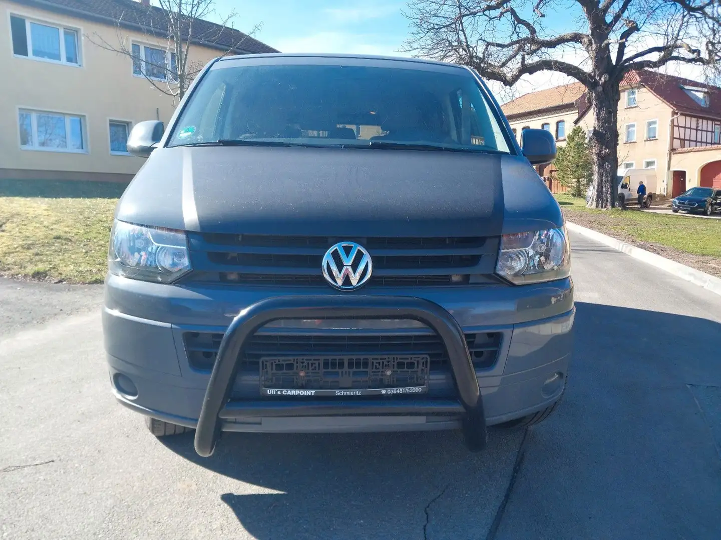 Volkswagen T5 Caravelle 9 Sitzer Top Zustand Gris - 2