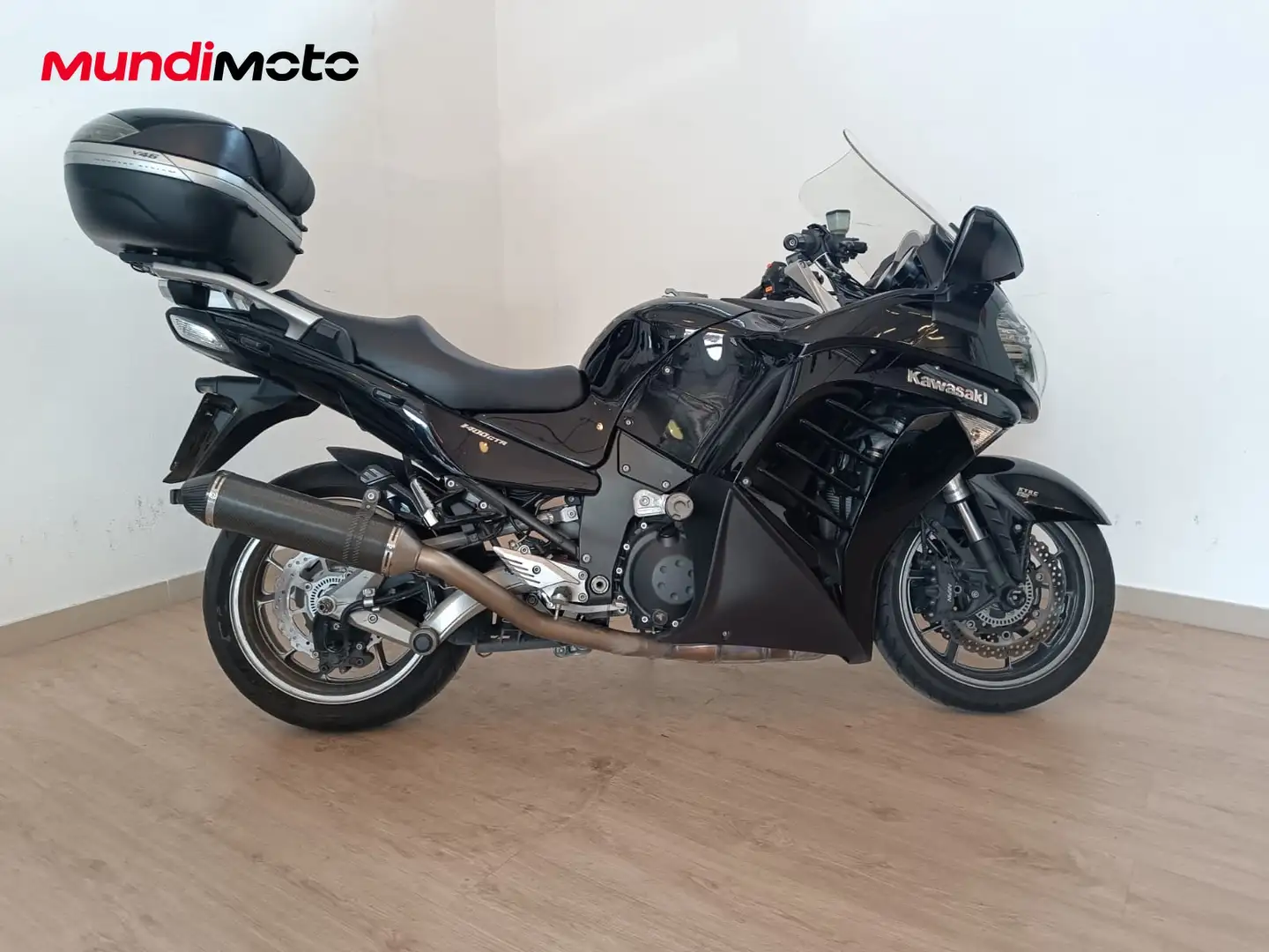 Kawasaki GTR 1400 - 1