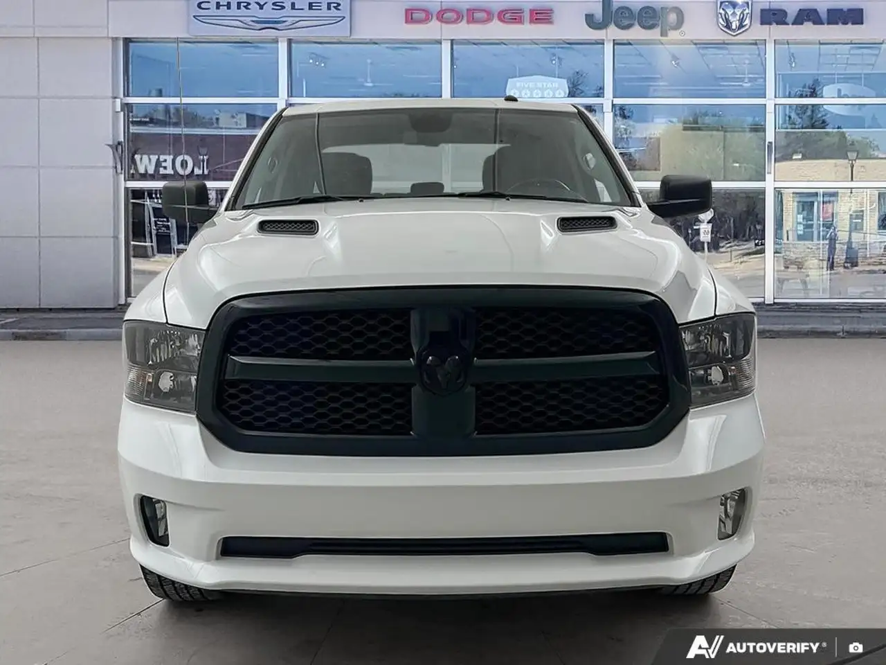 RAM 1500 снимка RAM 1500