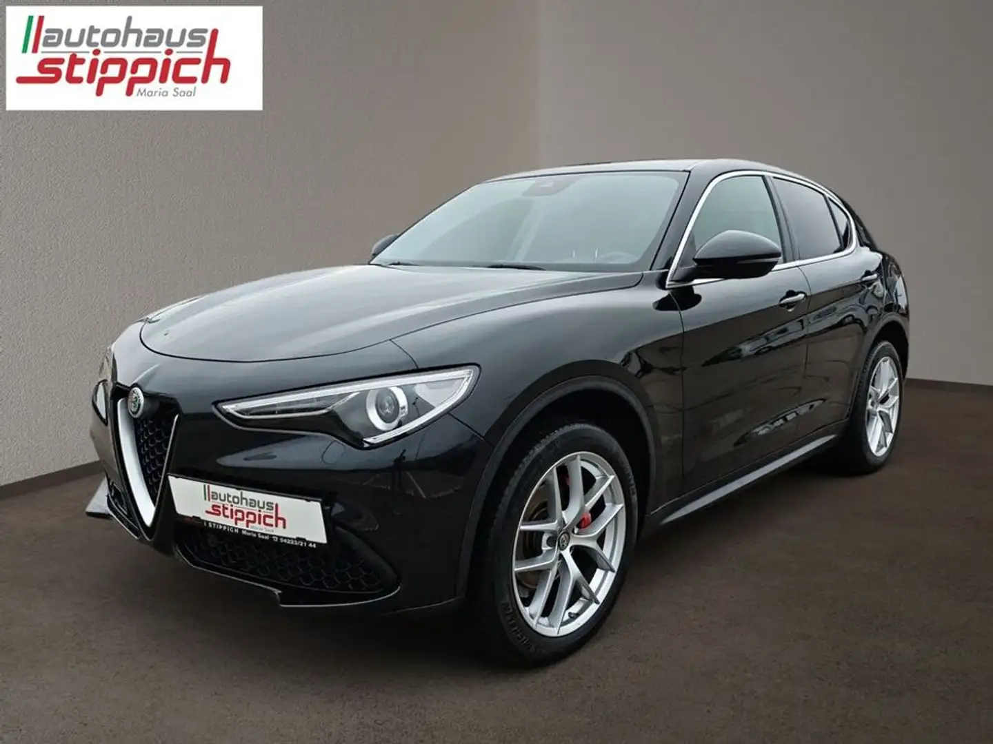 Alfa Romeo Stelvio 2,0 16V 200 Q4 Super Schwarz - 2