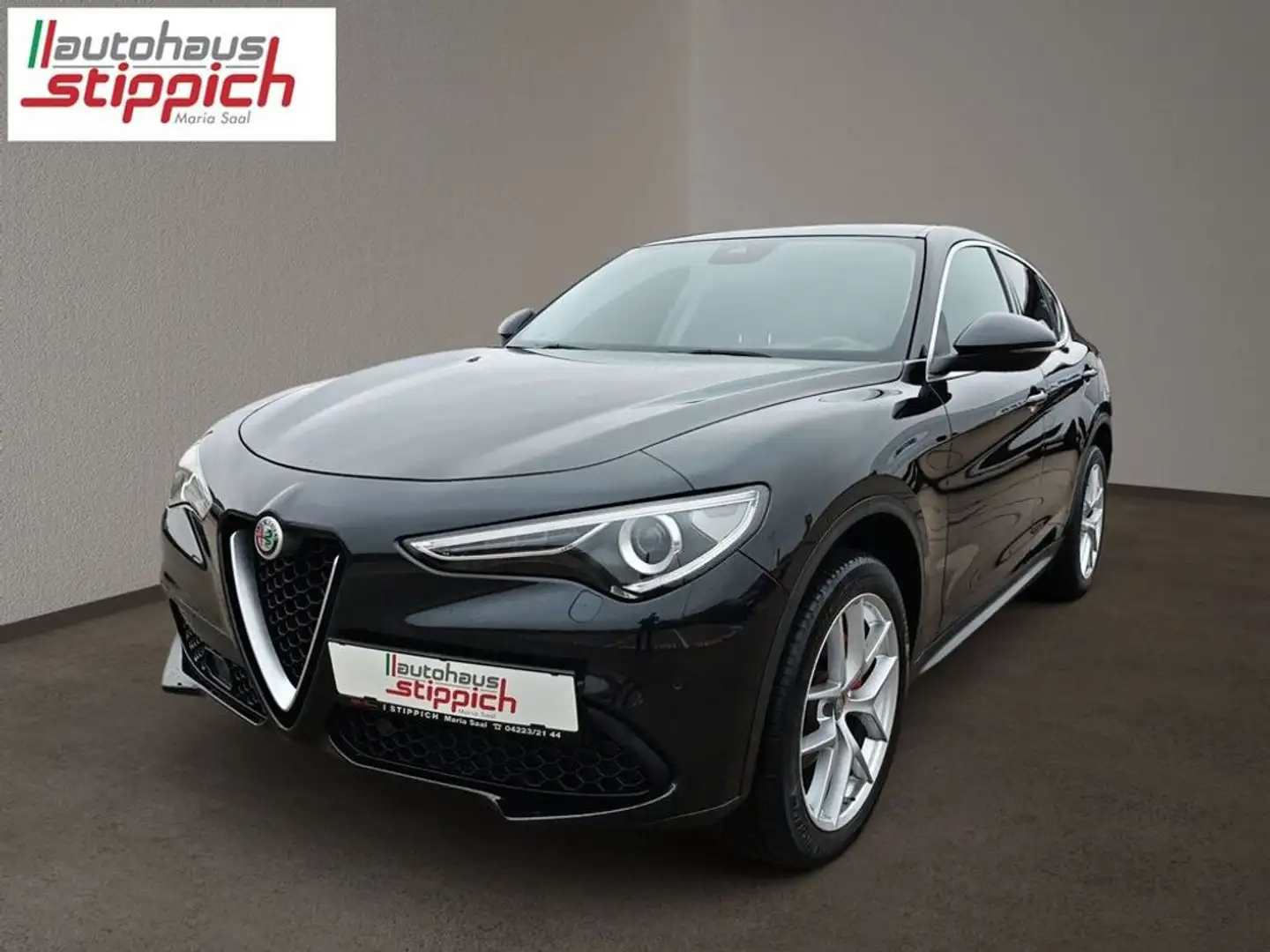Alfa Romeo Stelvio 2,0 16V 200 Q4 Super Schwarz - 1