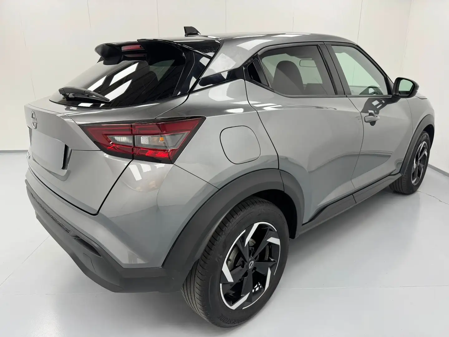 Nissan Juke *PROMO KASKO* ACENTA 1.0 DIG-T 114CV 2WD *LED+17"* Grigio - 2