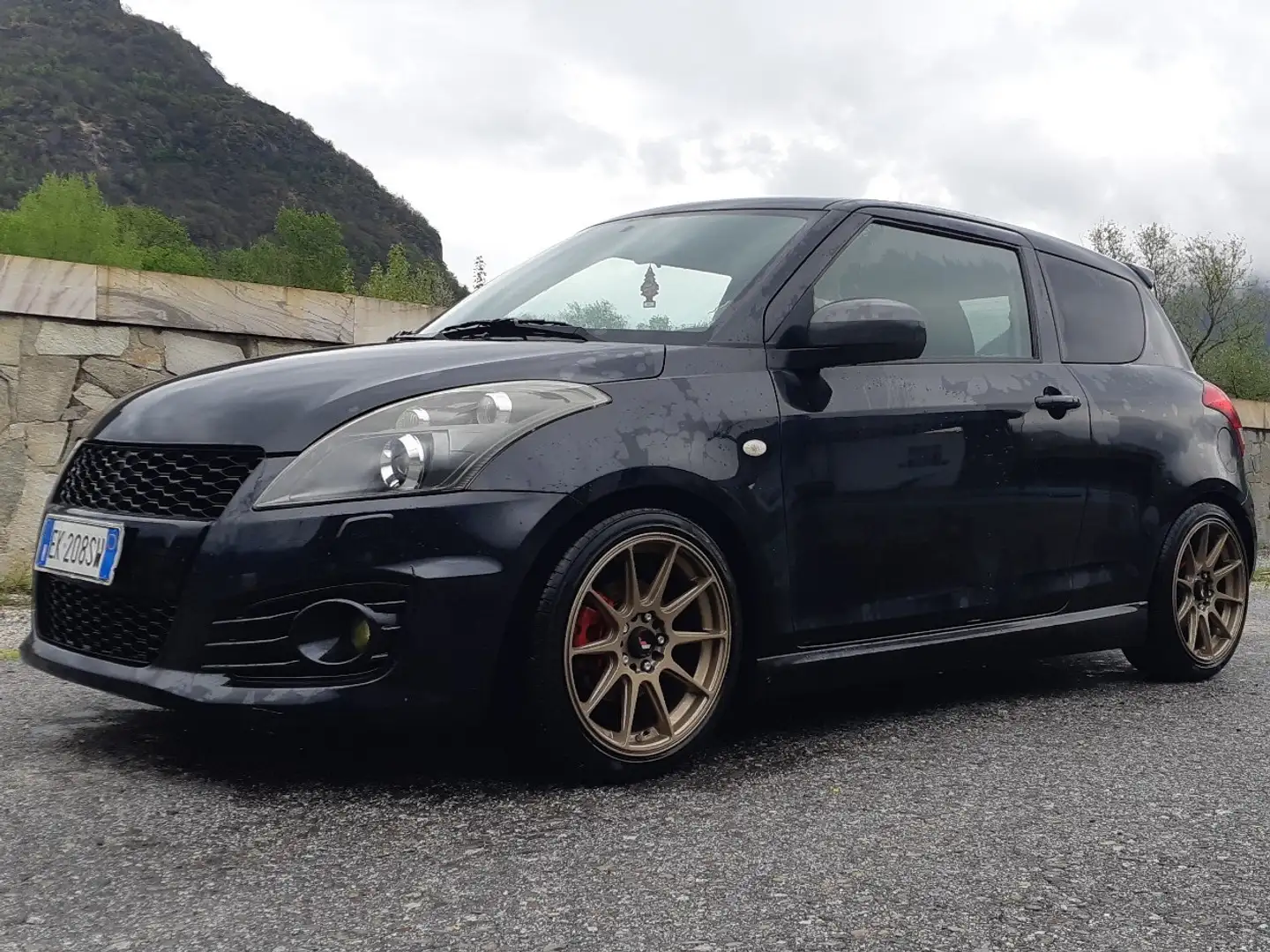 Suzuki Swift 3p 1.6 vvt Sport Černá - 1
