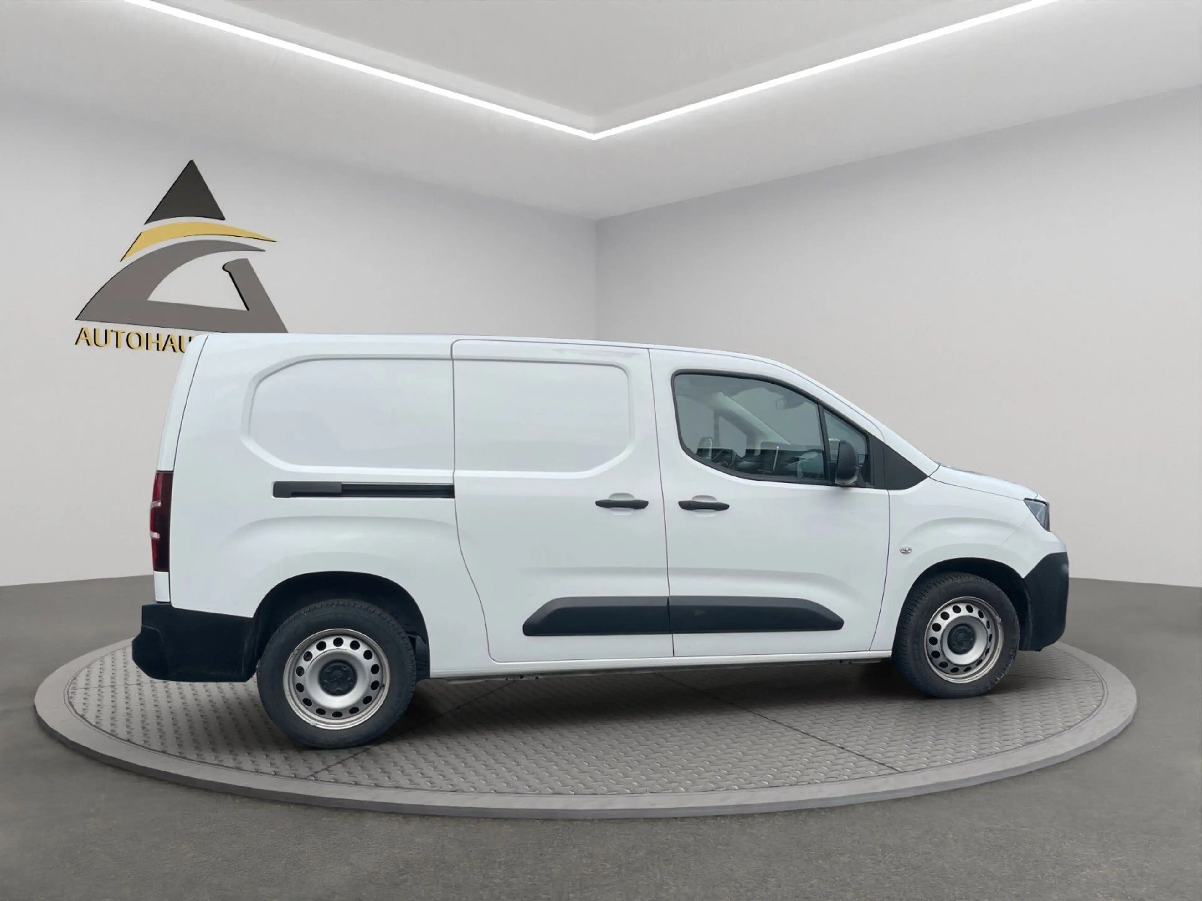 Peugeot Partner Premium L2*PDC*NAVI*BLUETOOTH*KLIMA — photo 4