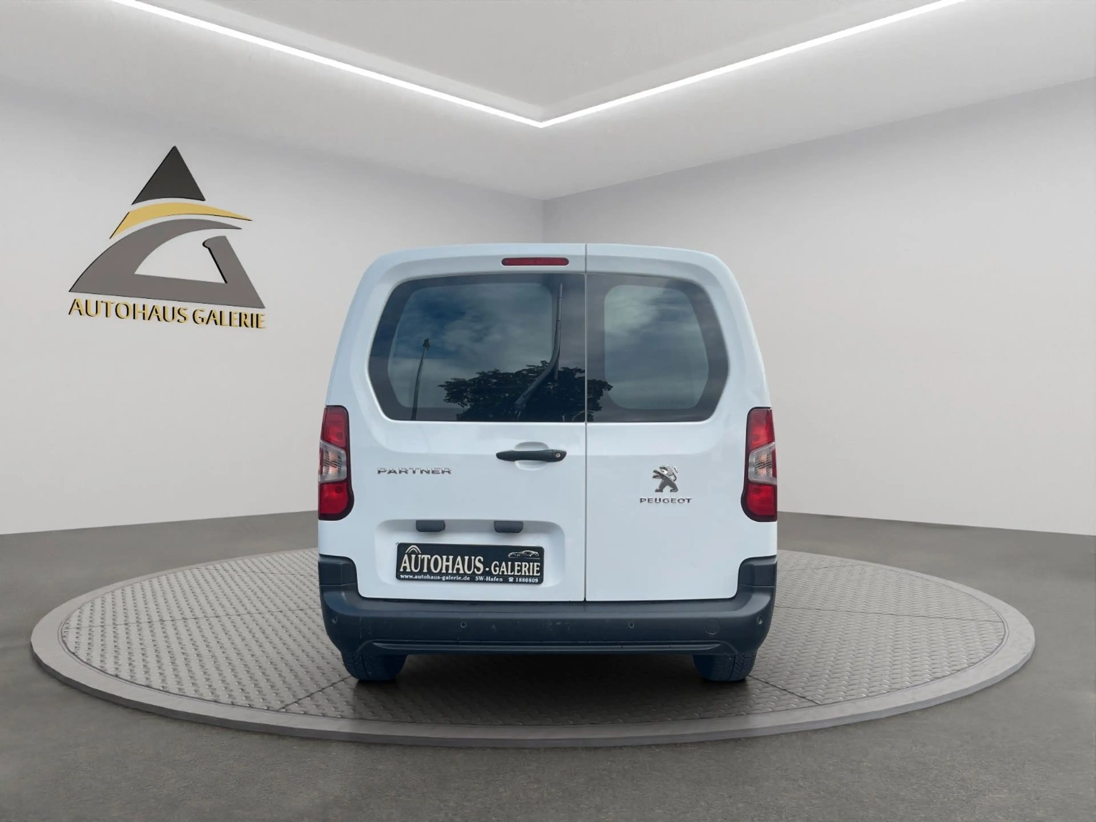 Peugeot Partner Premium L2*PDC*NAVI*BLUETOOTH*KLIMA — photo 6