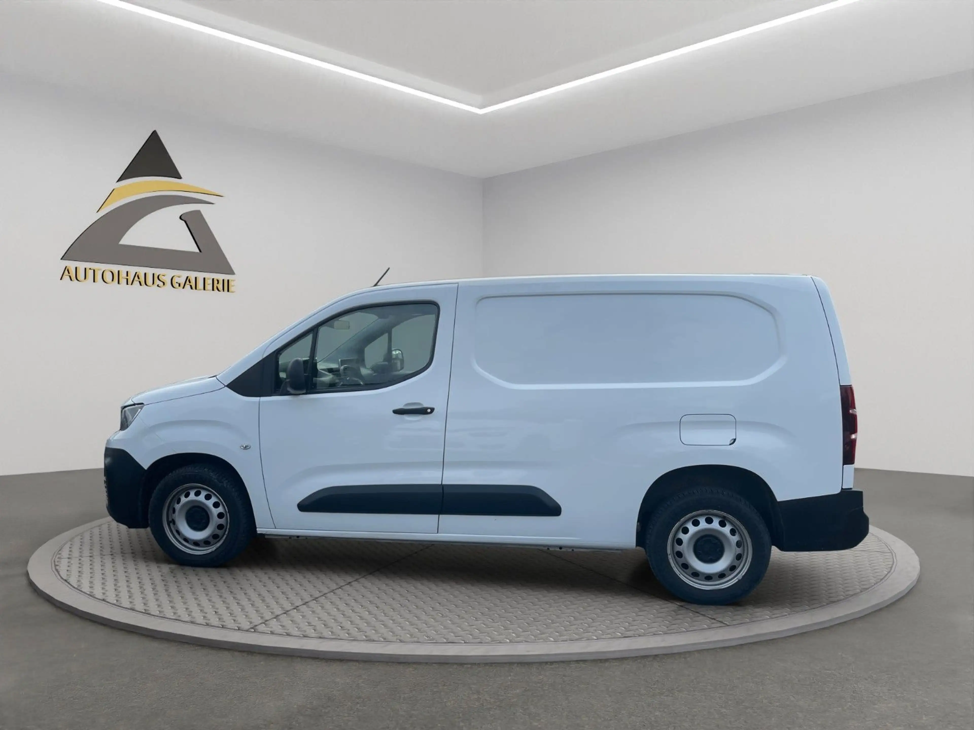 Peugeot Partner Premium L2*PDC*NAVI*BLUETOOTH*KLIMA — photo 8