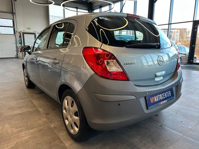 Opel Corsa view 5