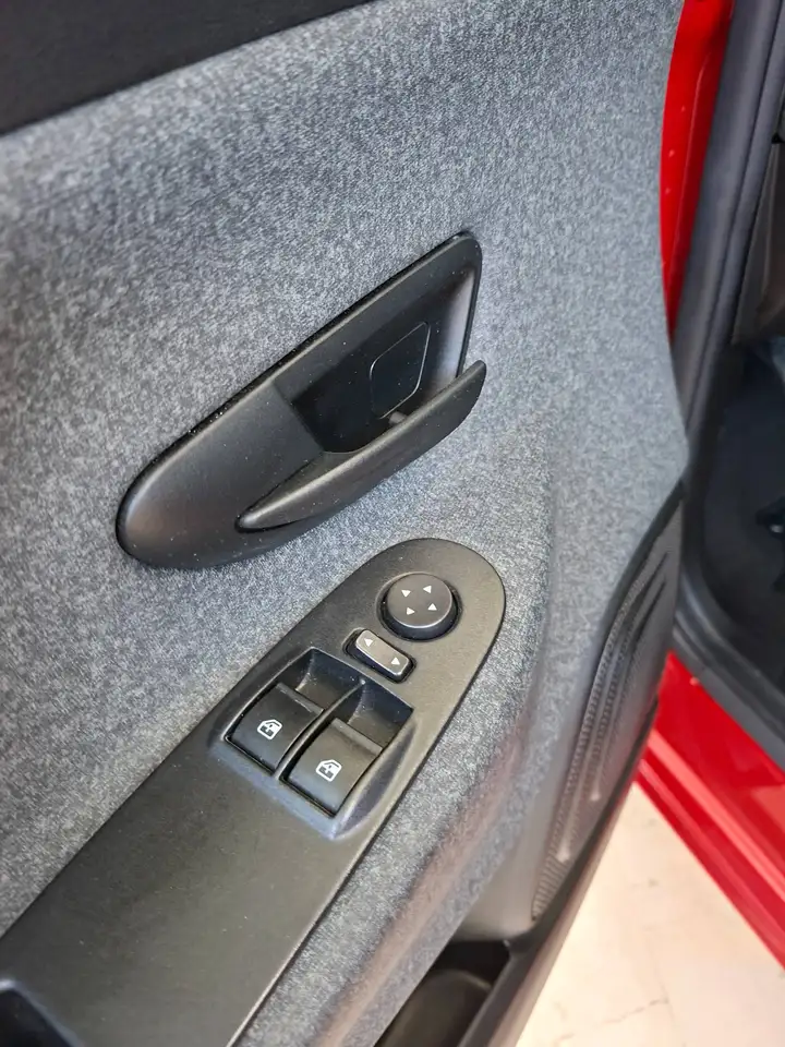 Lancia Ypsilon 2021 — фото 12