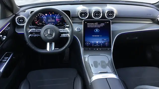 Mercedes-Benz C-Class view 8