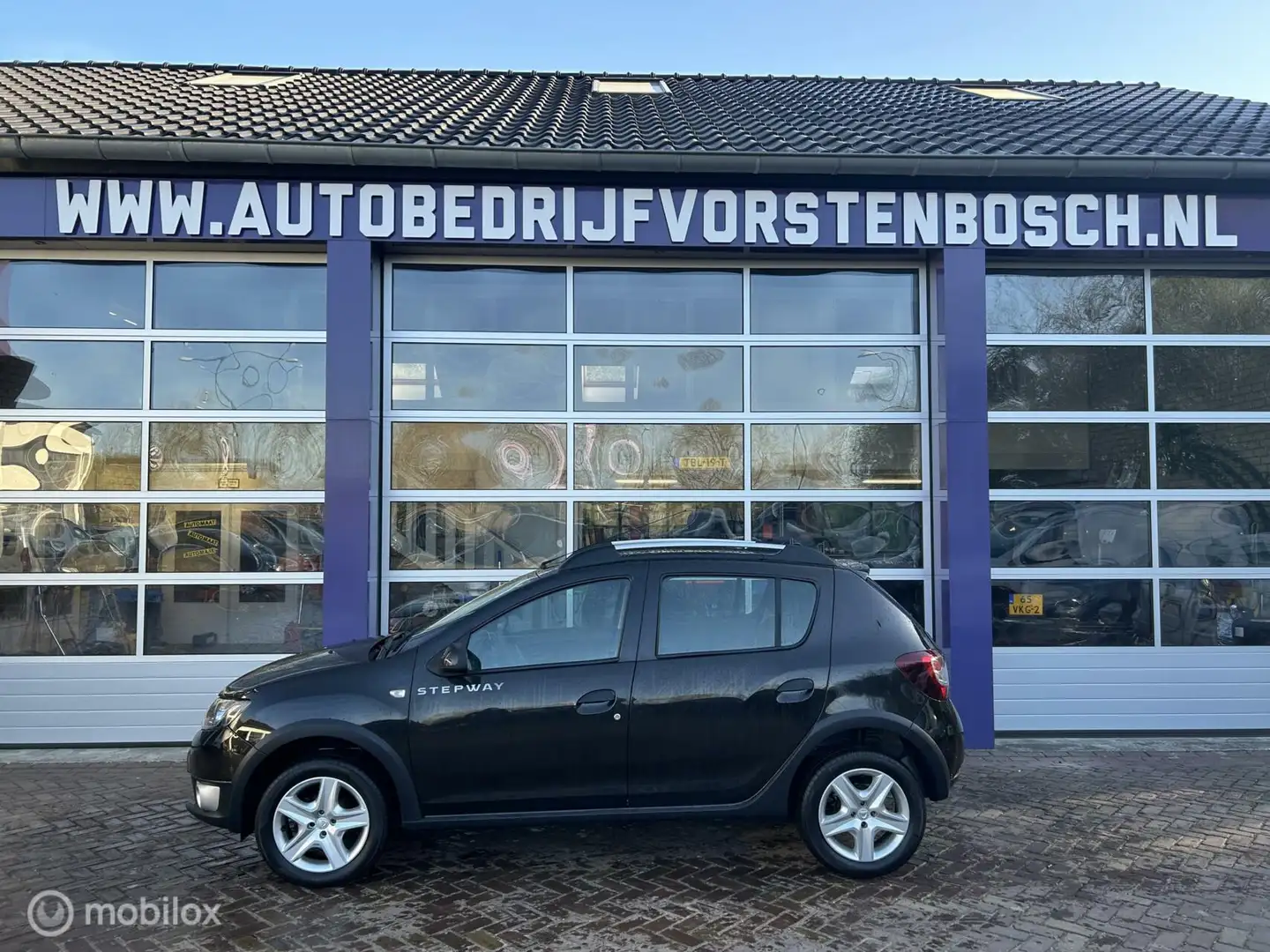 Dacia Sandero 0.9 TCe Stepway Ambiance * AIRCO * Zwart - 2