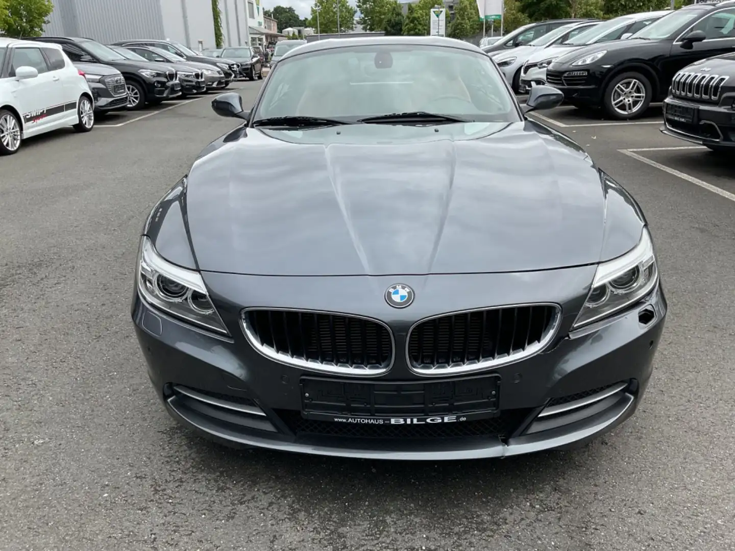 BMW Z4 Baureihe Z4 Roadster sDrive 18i Сірий - 2