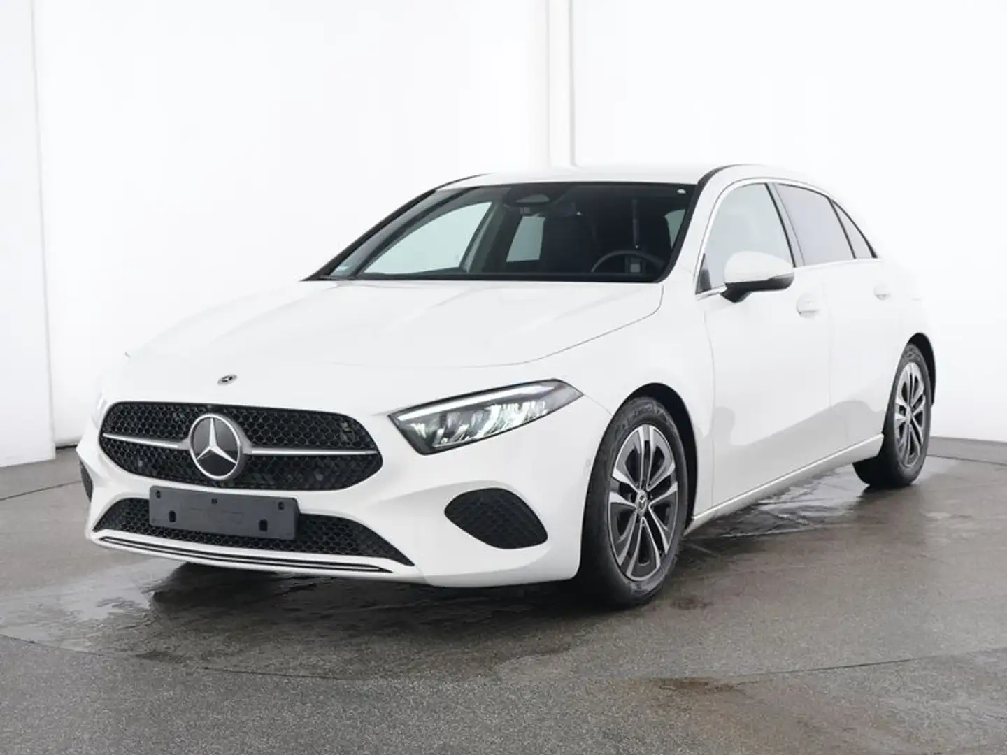 Mercedes-Benz A 180 *Progressive Sportsitze LED Kamera Navi Weiß - 2
