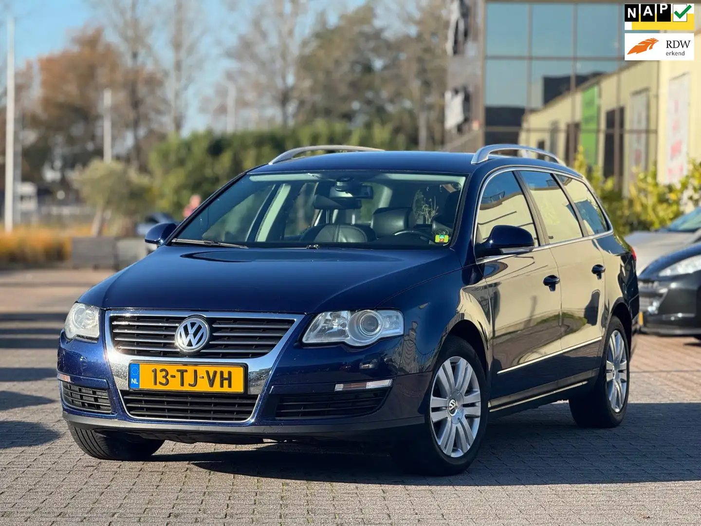 Volkswagen Passat Variant 2.0 FSI Highline | Leder/Alcantara | Navigatie | T Blauw - 1