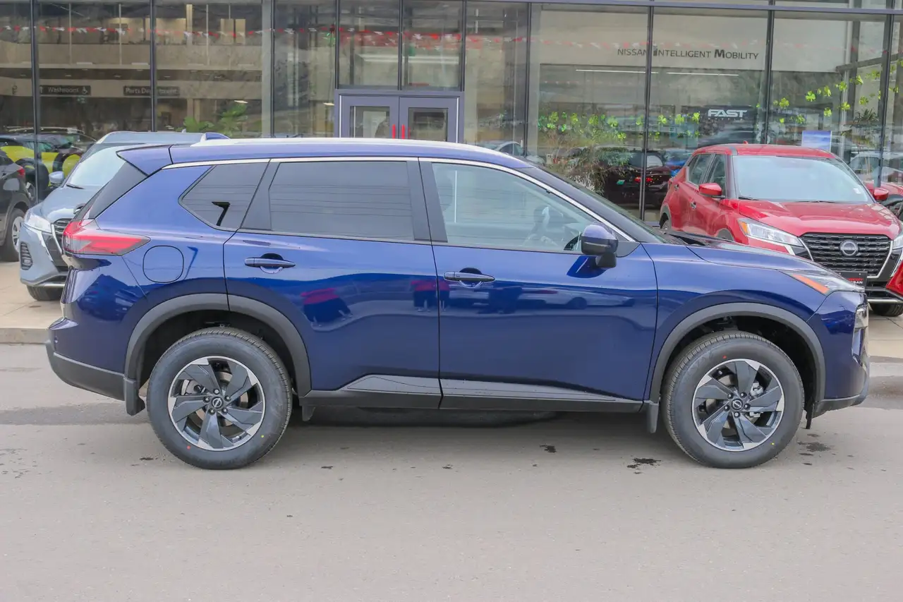 Nissan Rogue снимка Nissan Rogue