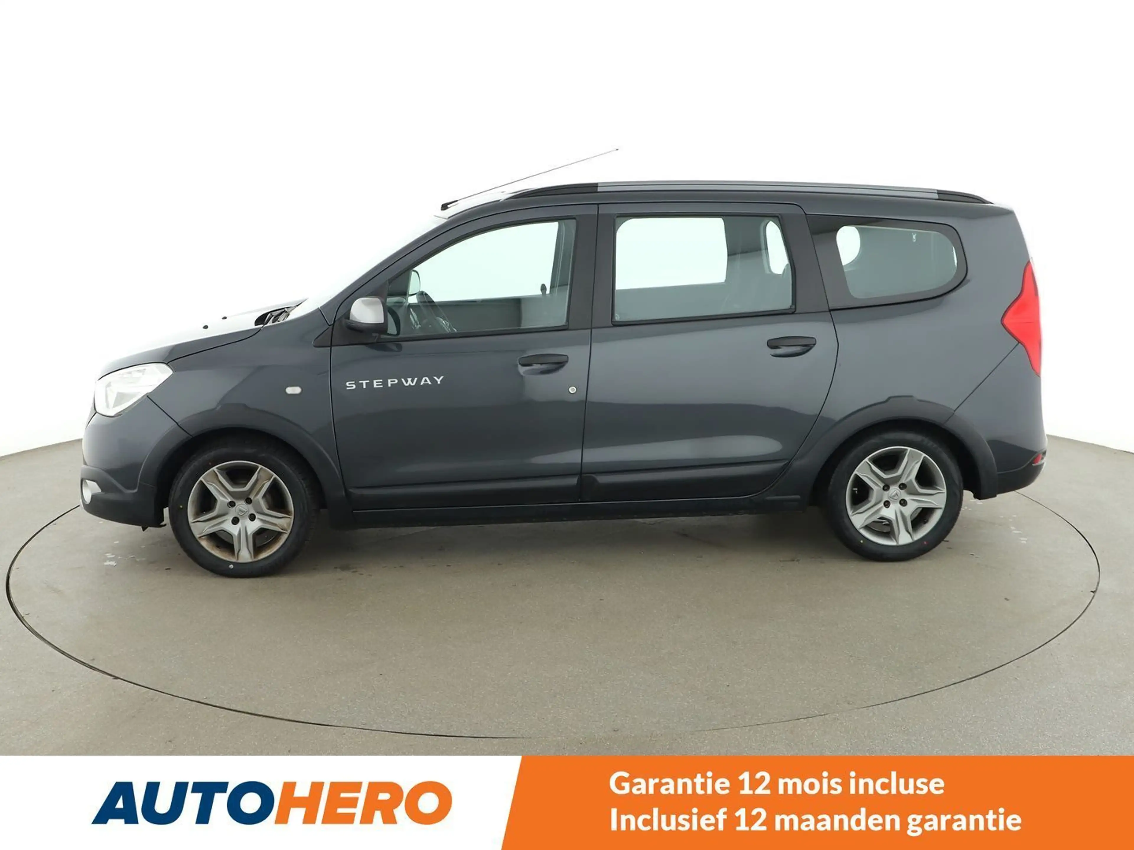 Dacia Lodgy 1.6 SCe Stepway — photo 3