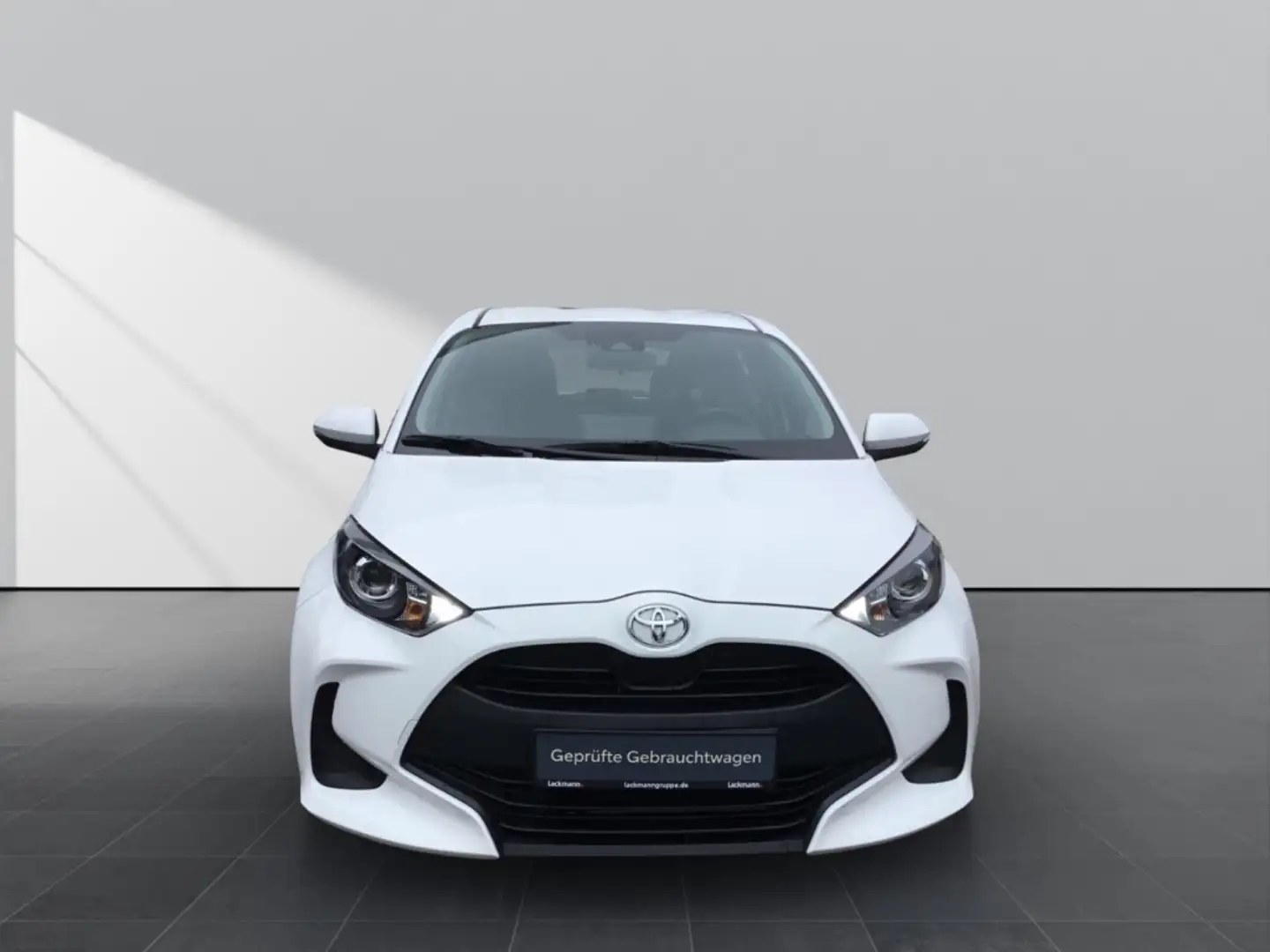 Toyota Yaris 1.0 Comfort*Klima*Kamera*Allwetterreifen* Blanc - 2