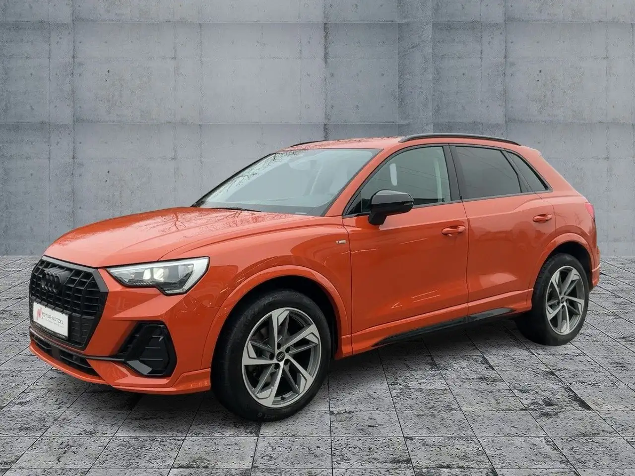 Audi Q3 35 TDI S-TR S-LINE 5JG+LED+NAVI+AHK+ACC+VC+19, миниатюра 2