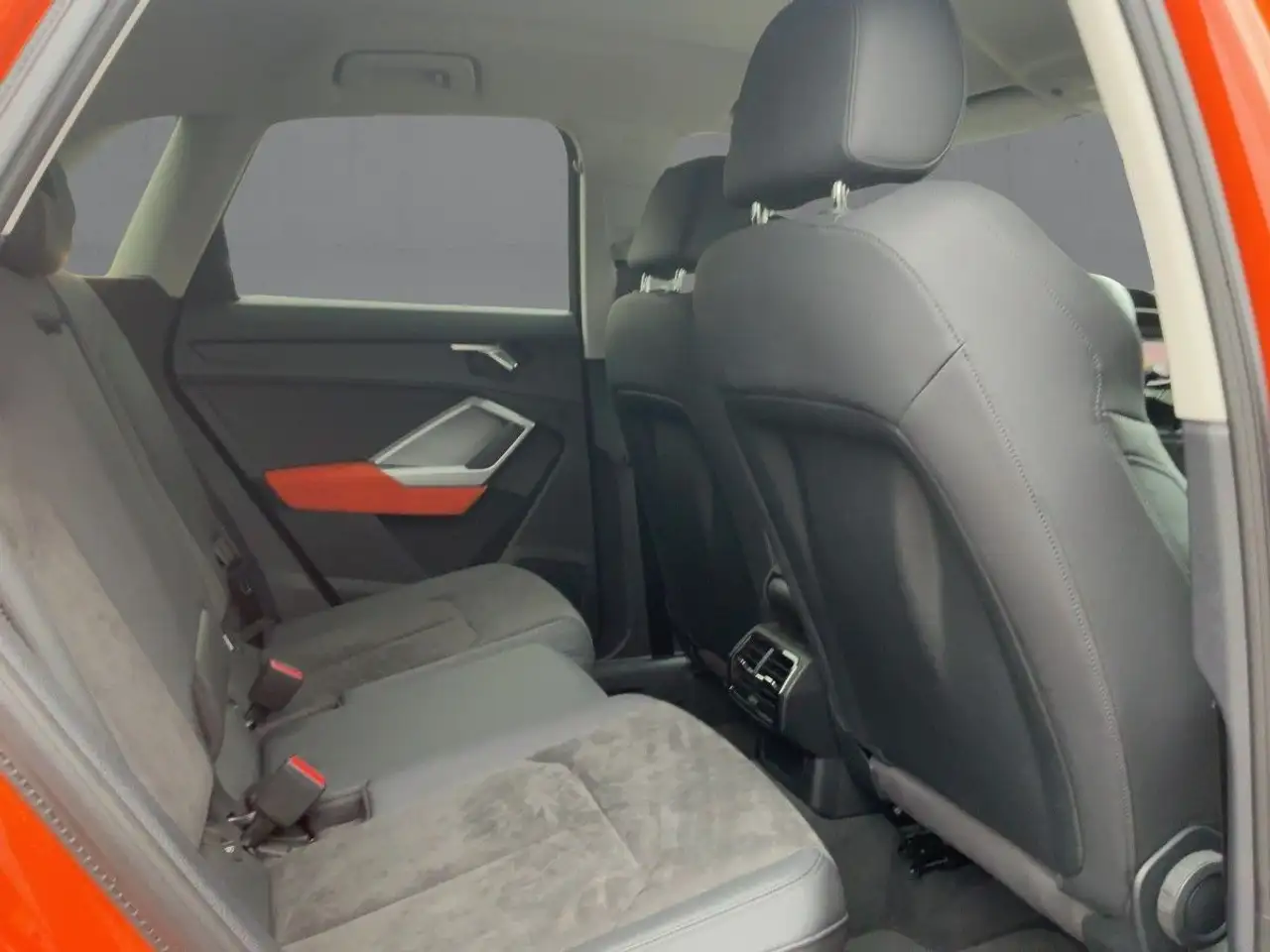 Audi Q3 35 TDI S-TR S-LINE 5JG+LED+NAVI+AHK+ACC+VC+19, миниатюра 13