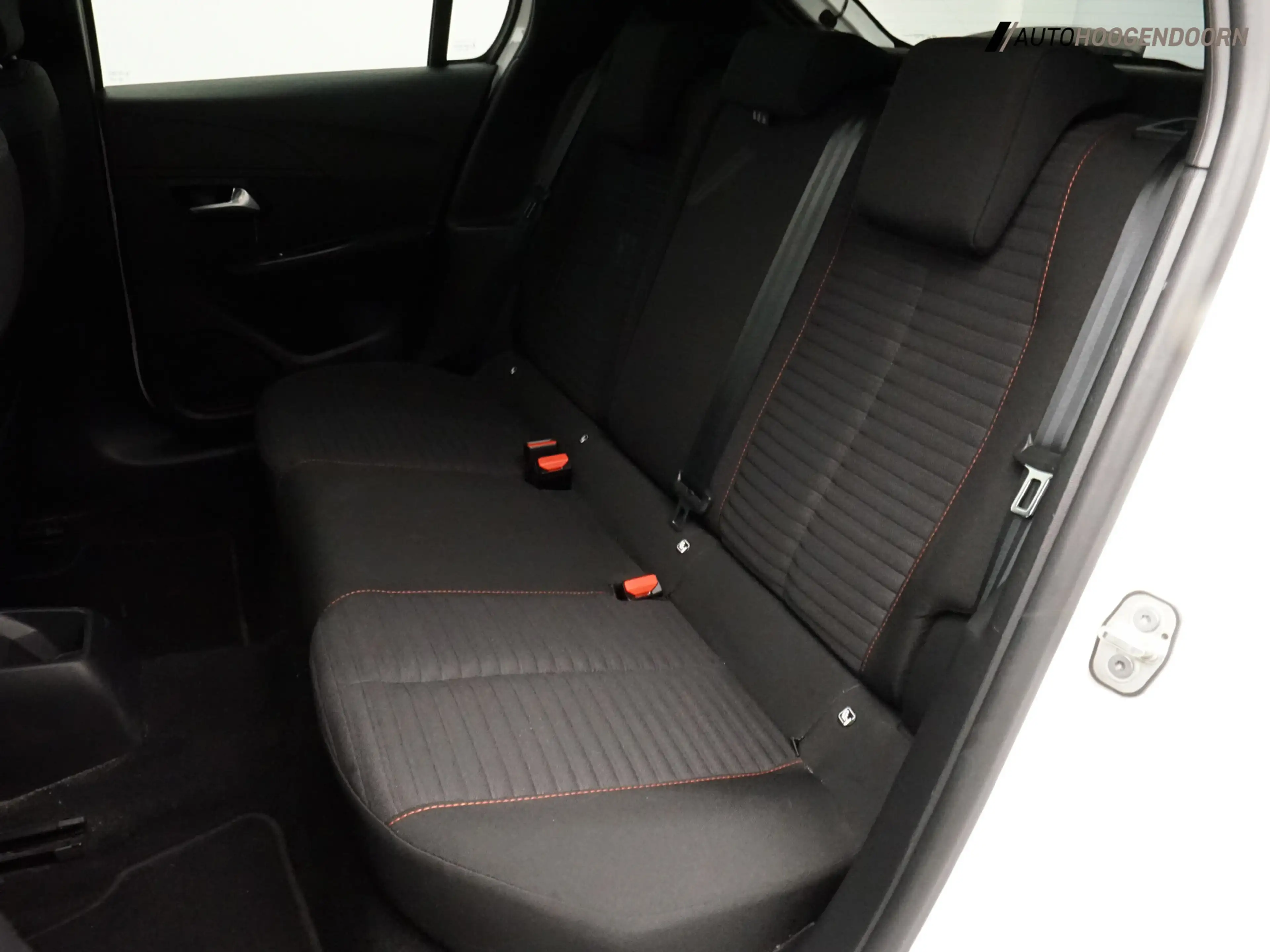 Peugeot 208 1.2 PureTech Active Pack (APPLE CARPLAY,LED VERLIC — photo 15