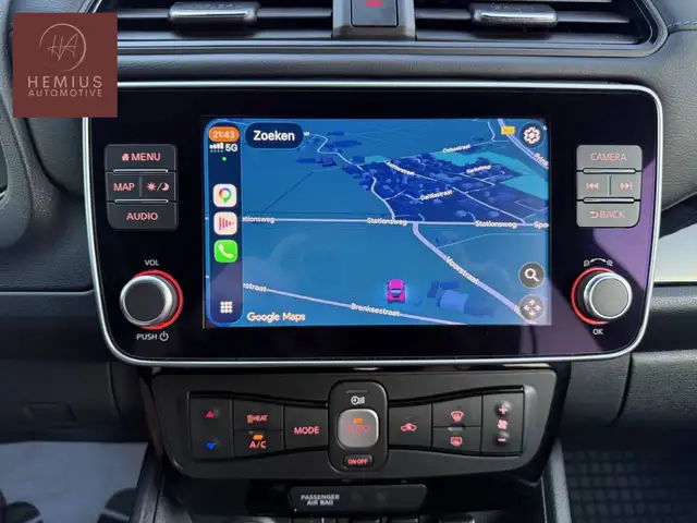 Nissan Leaf view 10