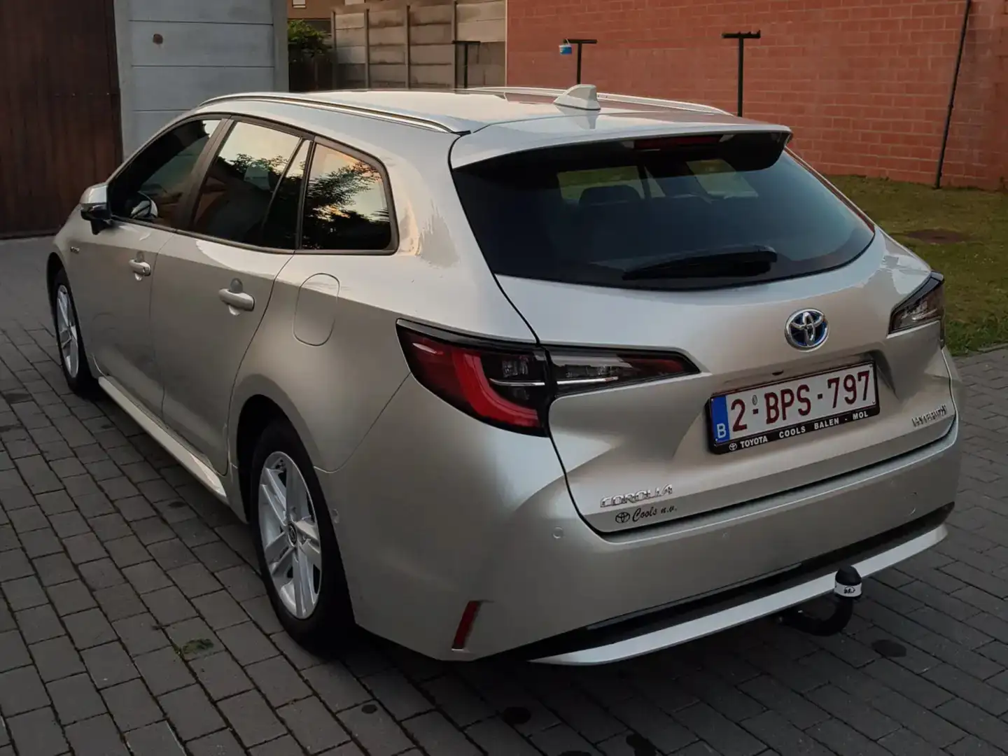 Toyota Corolla Corolla 1.8 Hybrid Touring Sports Gris - 2