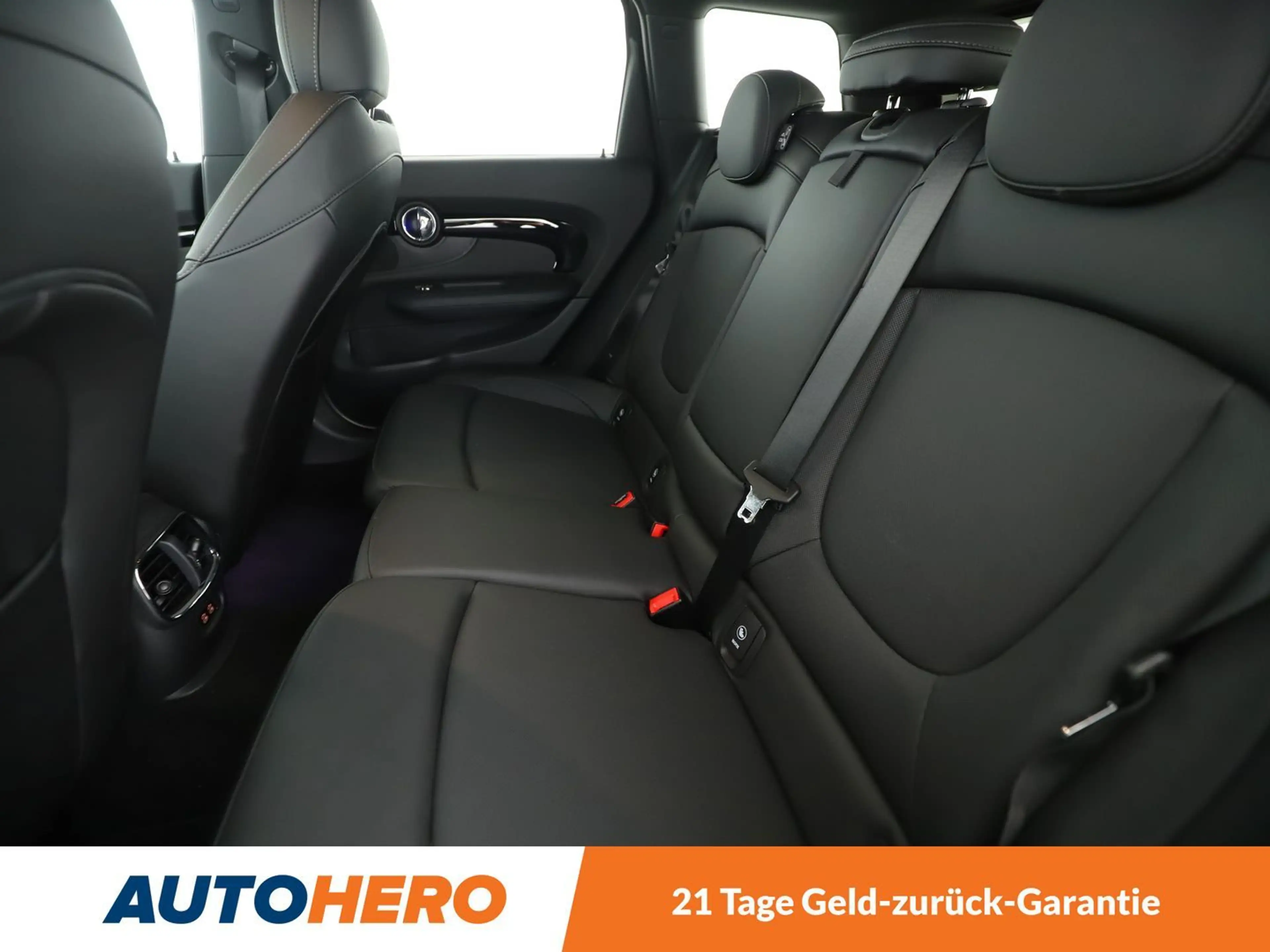 MINI Cooper D Clubman Cooper D Classic Trim Aut.*NAVI*LED*TEMPO*CAM*PDC* — photo 14