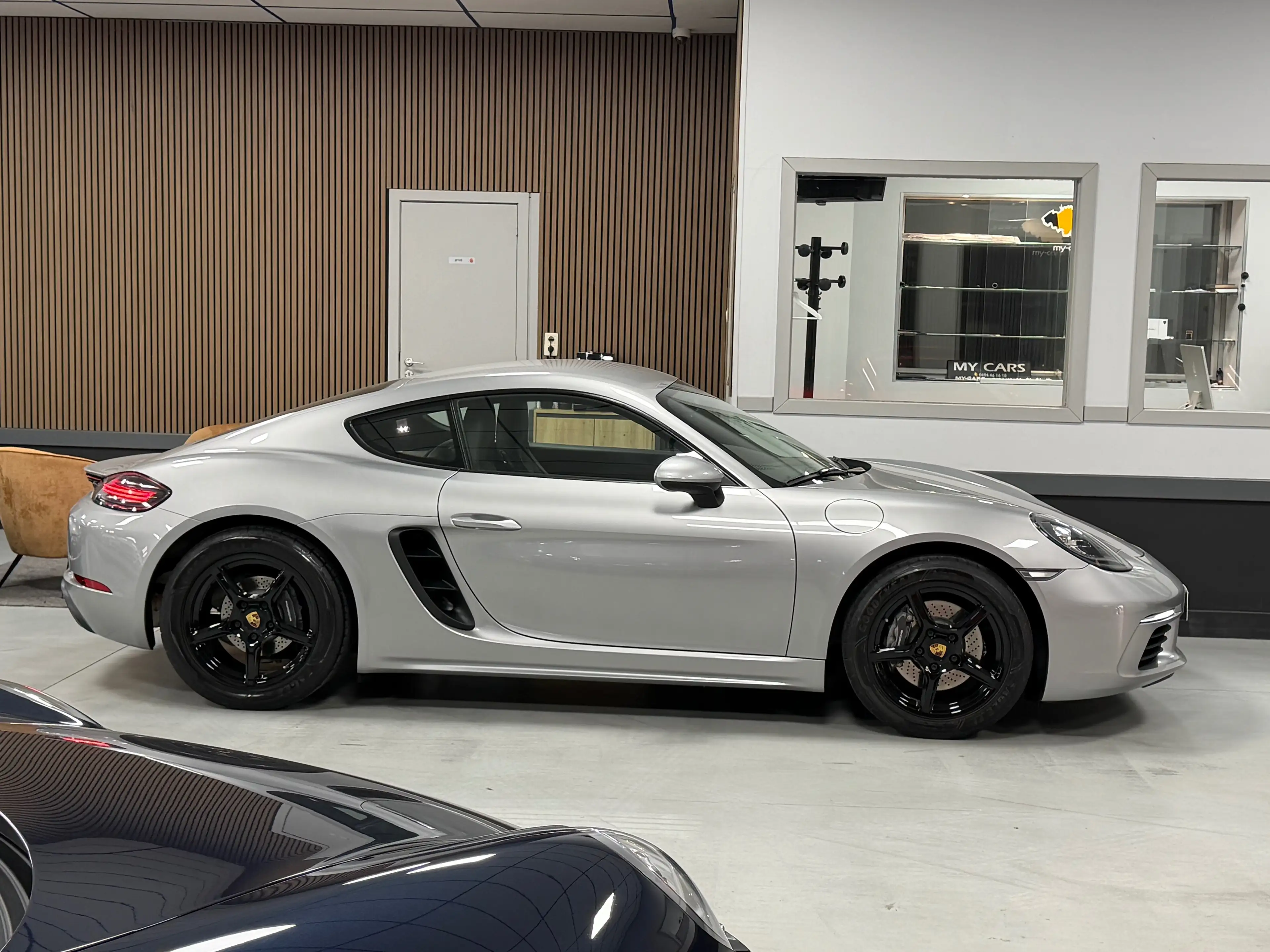 Porsche 718 2.0 Turbo Pdk Exhaust Sport Cuir Clim Gps Xenon — photo 5