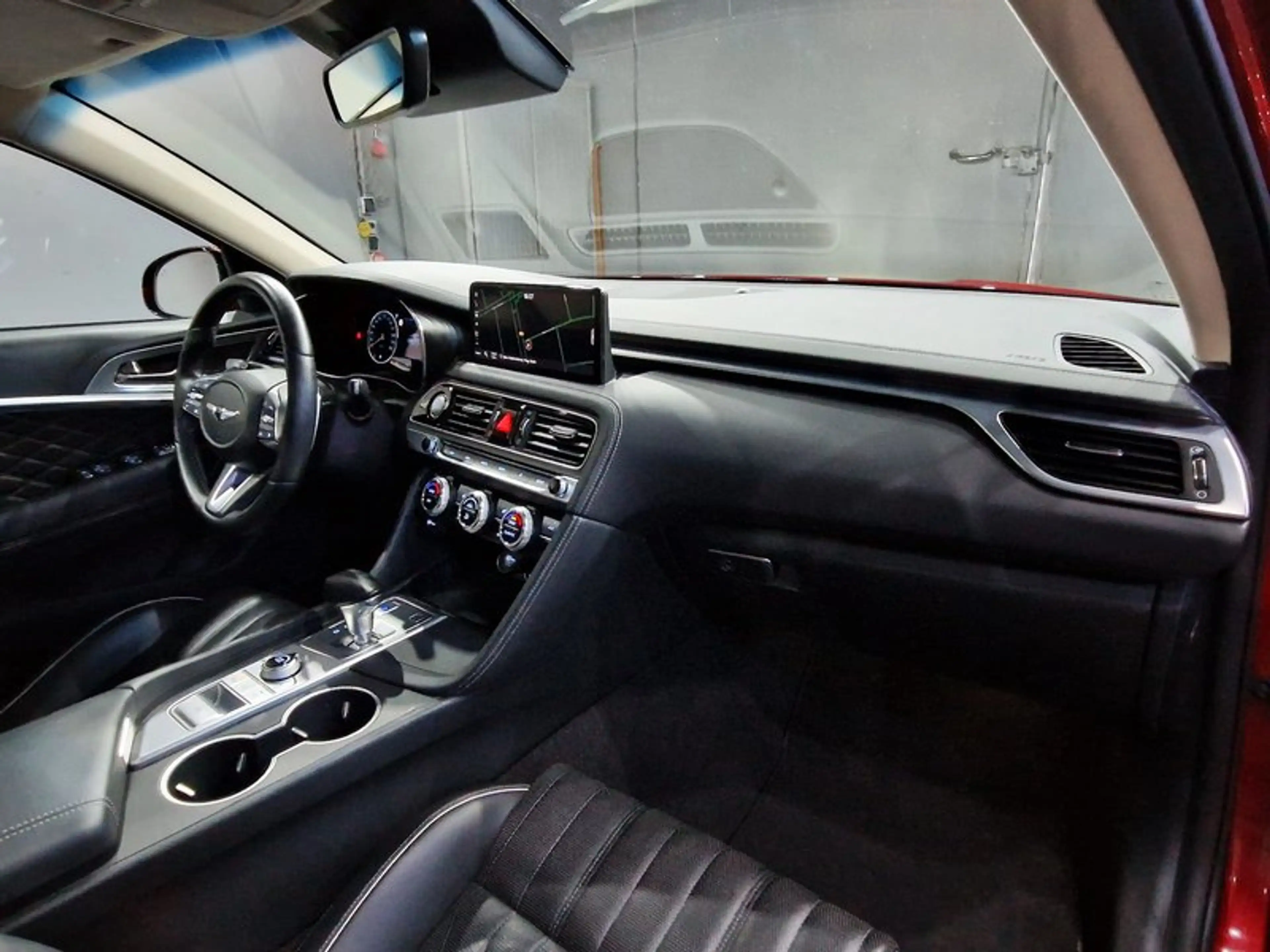 Genesis G70 Shooting Brake 2.0 SPORT 4WD|AUTOM|LEDER|PANO|LED| — photo 15